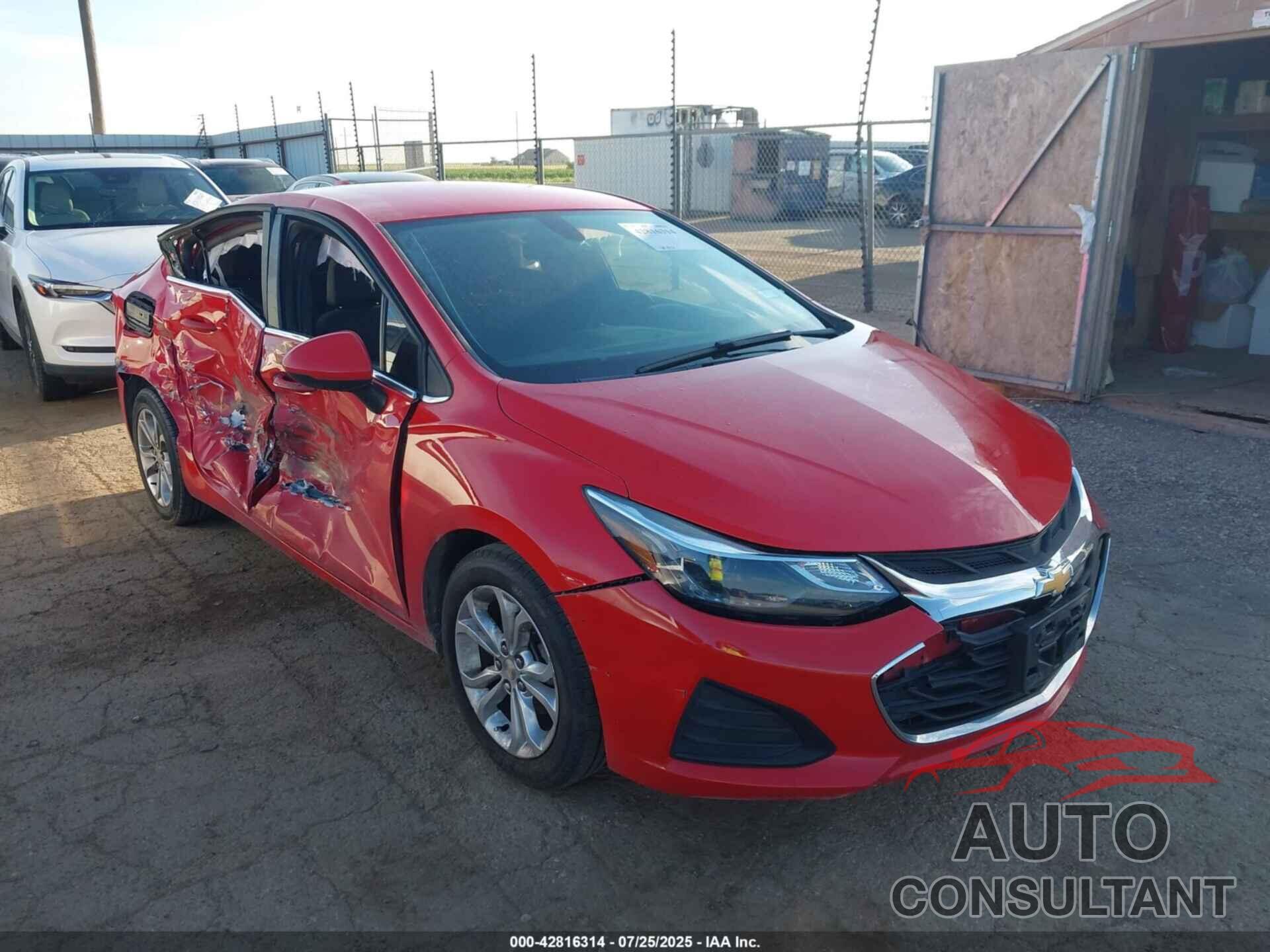CHEVROLET CRUZE 2019 - 1G1BE5SM1K7122831