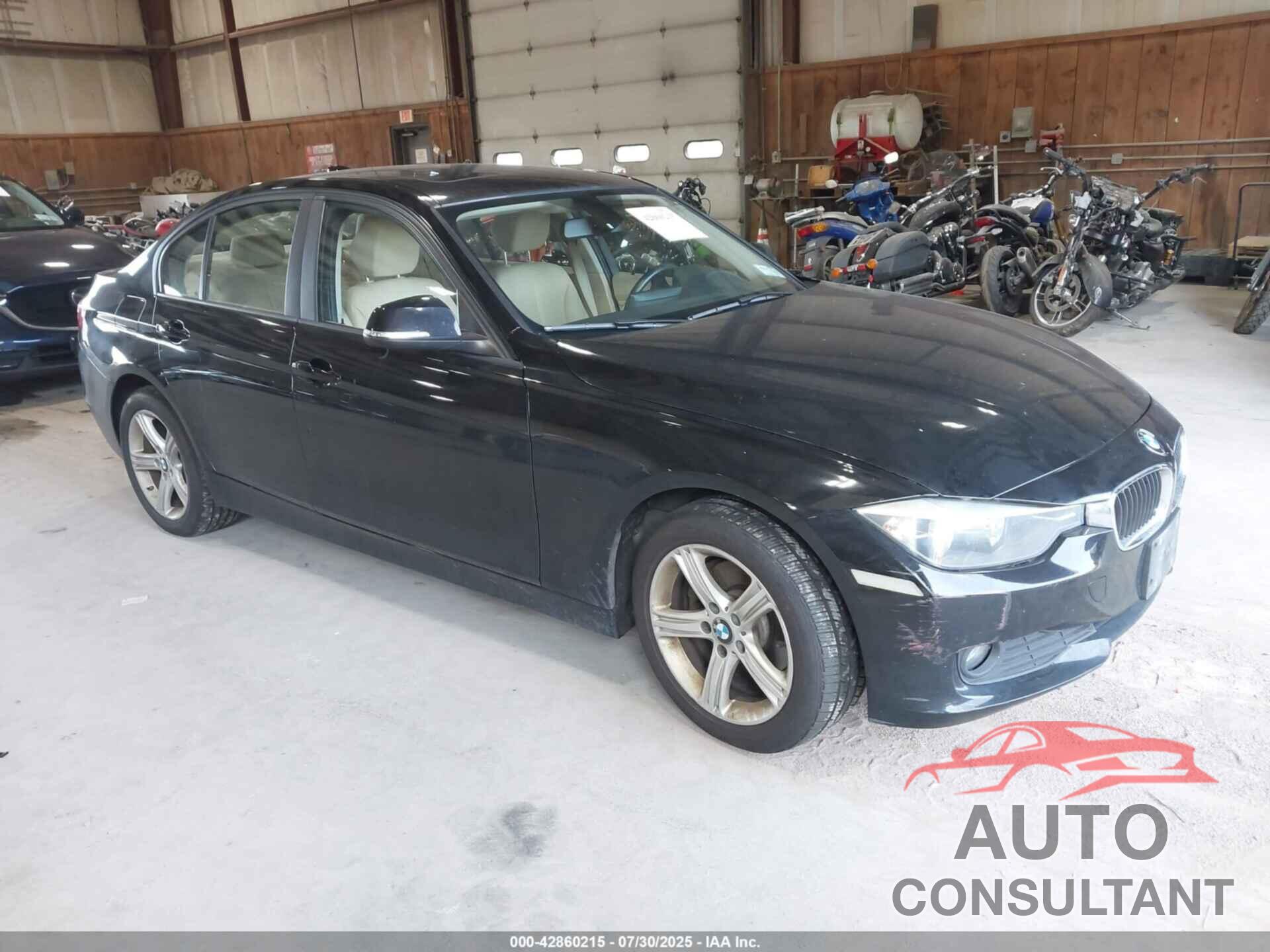 BMW 320I 2014 - WBA3C3C52EF987005