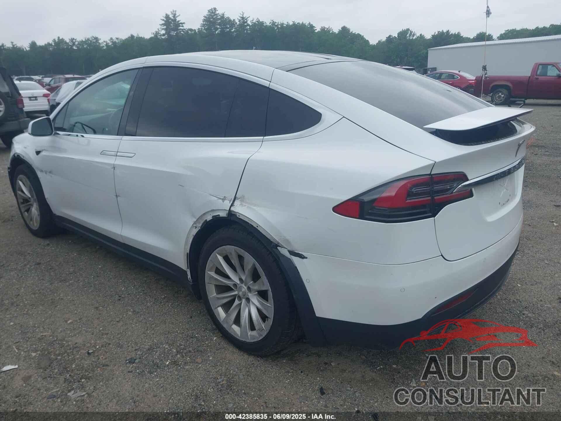 TESLA MODEL X 2021 - 5YJXCDE24MF322574