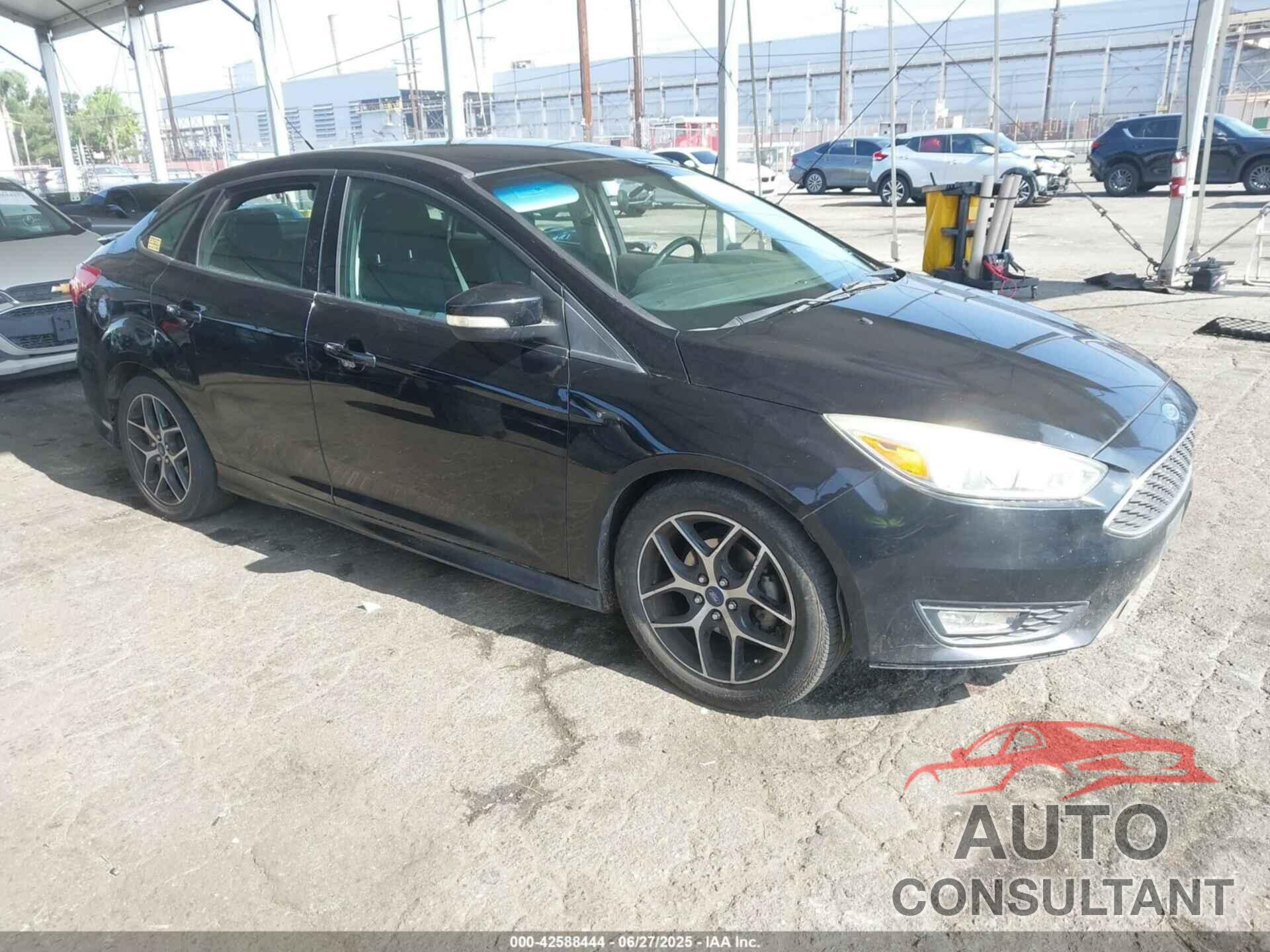 FORD FOCUS 2016 - 1FADP3F21GL246402