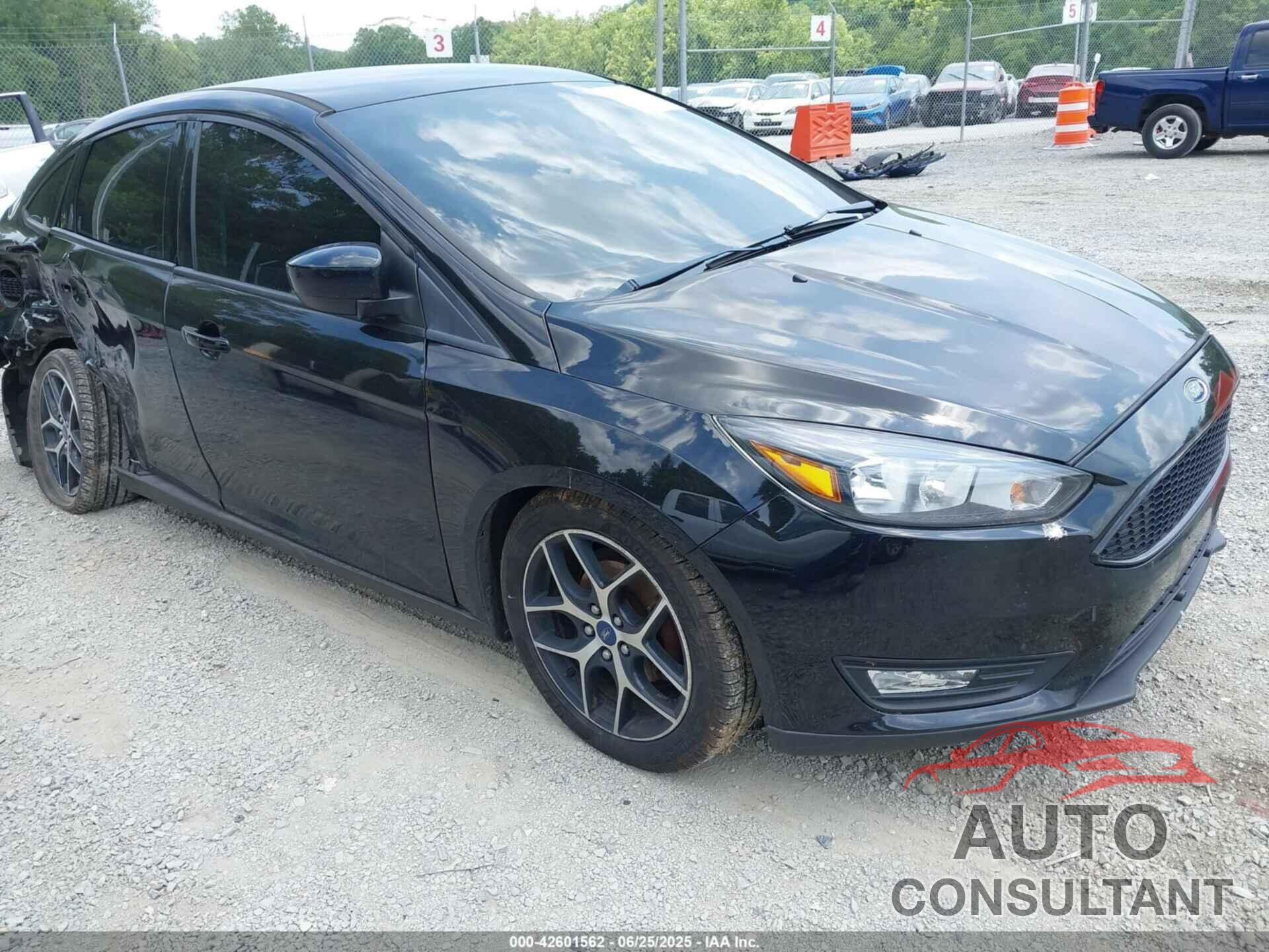 FORD FOCUS 2018 - 1FADP3F21JL309697