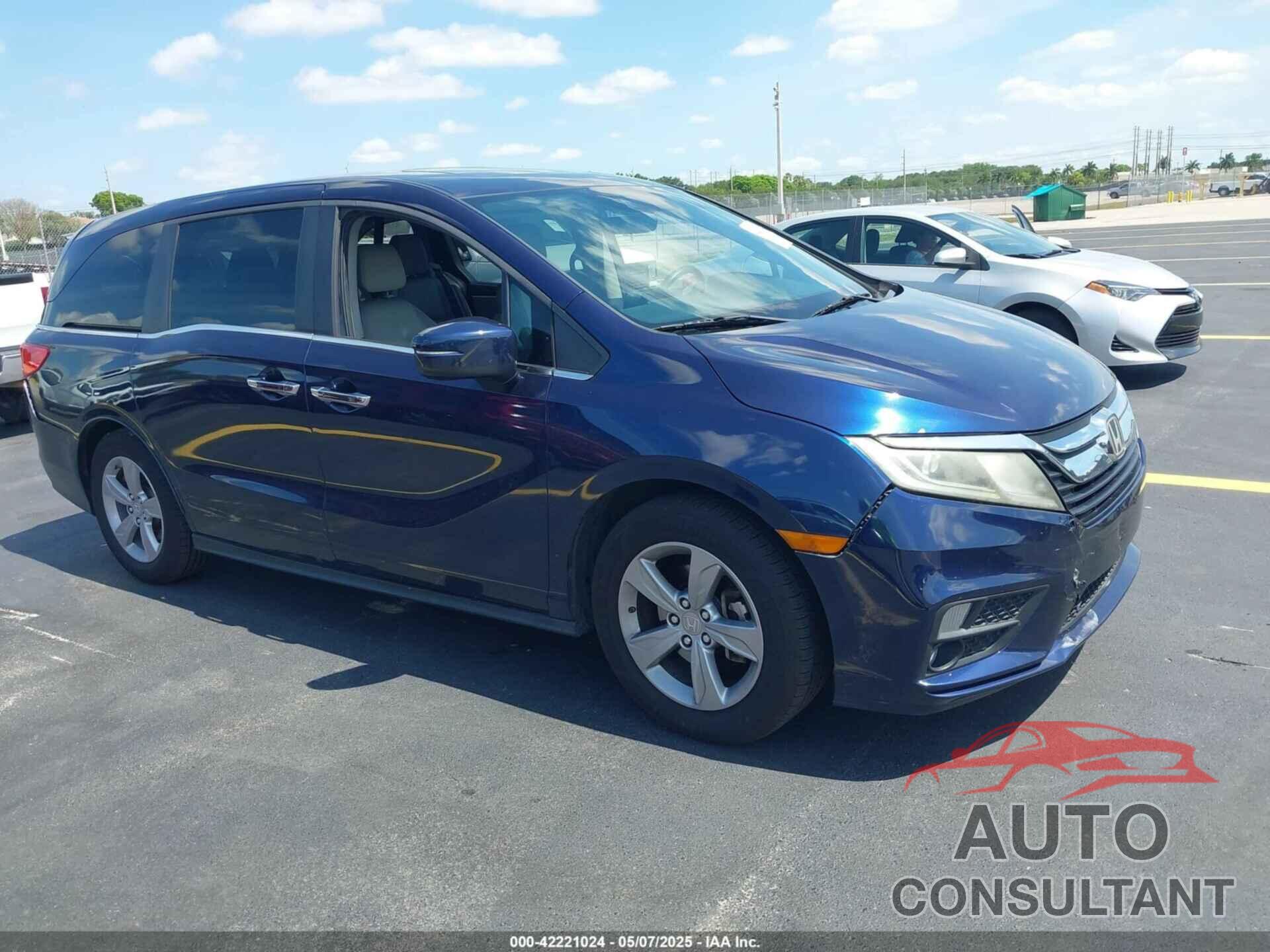 HONDA ODYSSEY 2018 - 5FNRL6H76JB045546