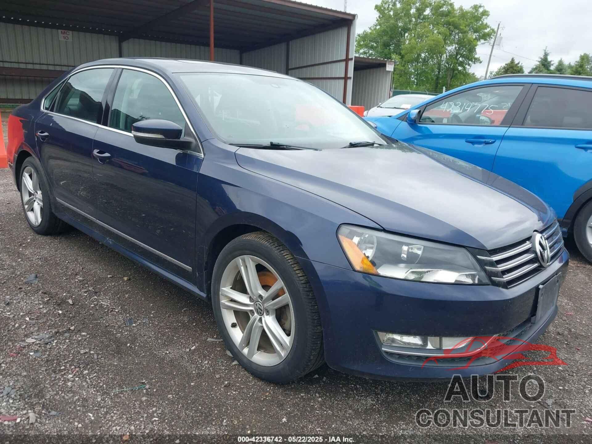 VOLKSWAGEN PASSAT 2015 - 1VWBT7A30FC099294
