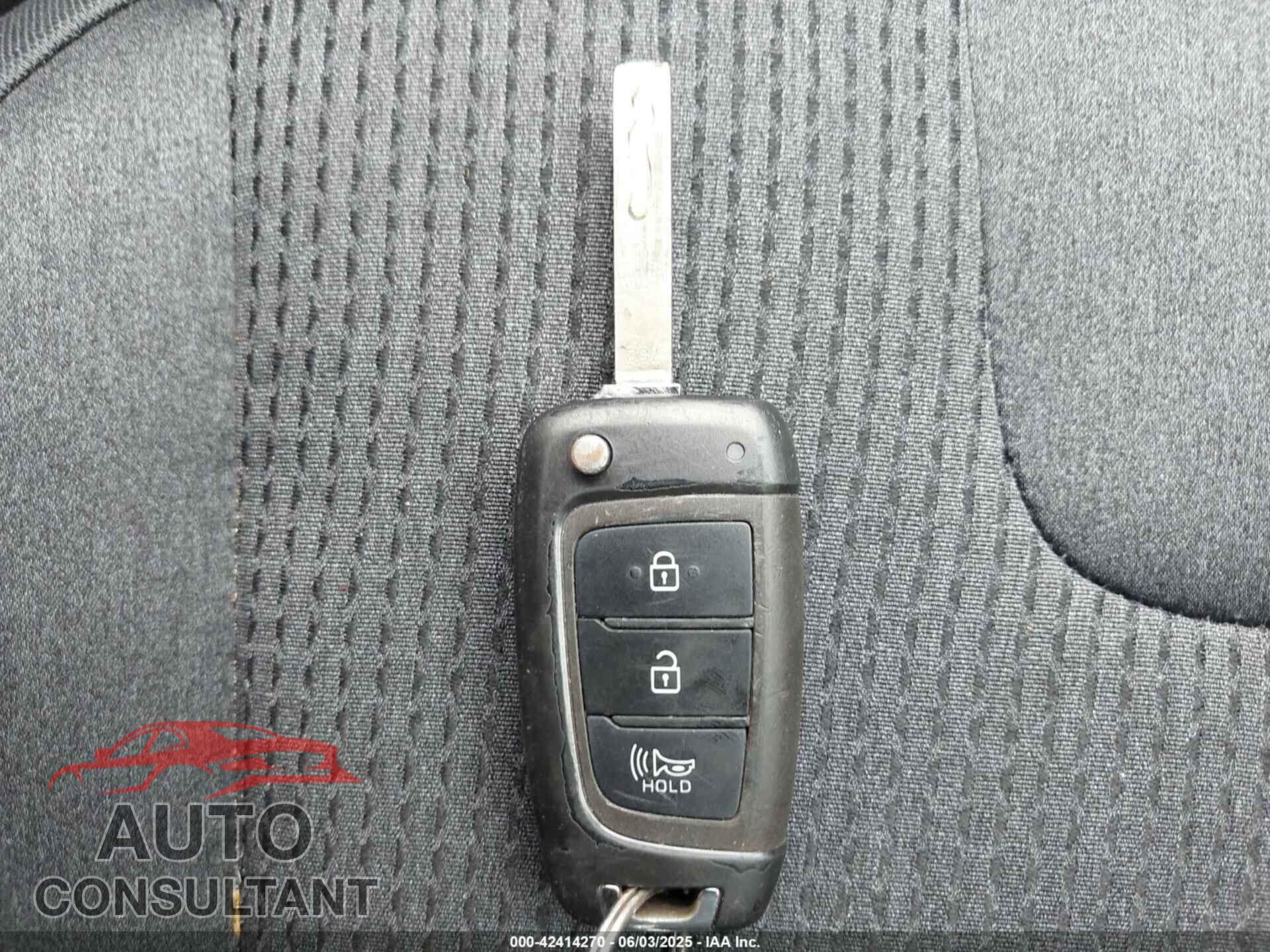 HYUNDAI SANTA FE 2023 - 5NMS14AJ8PH627088