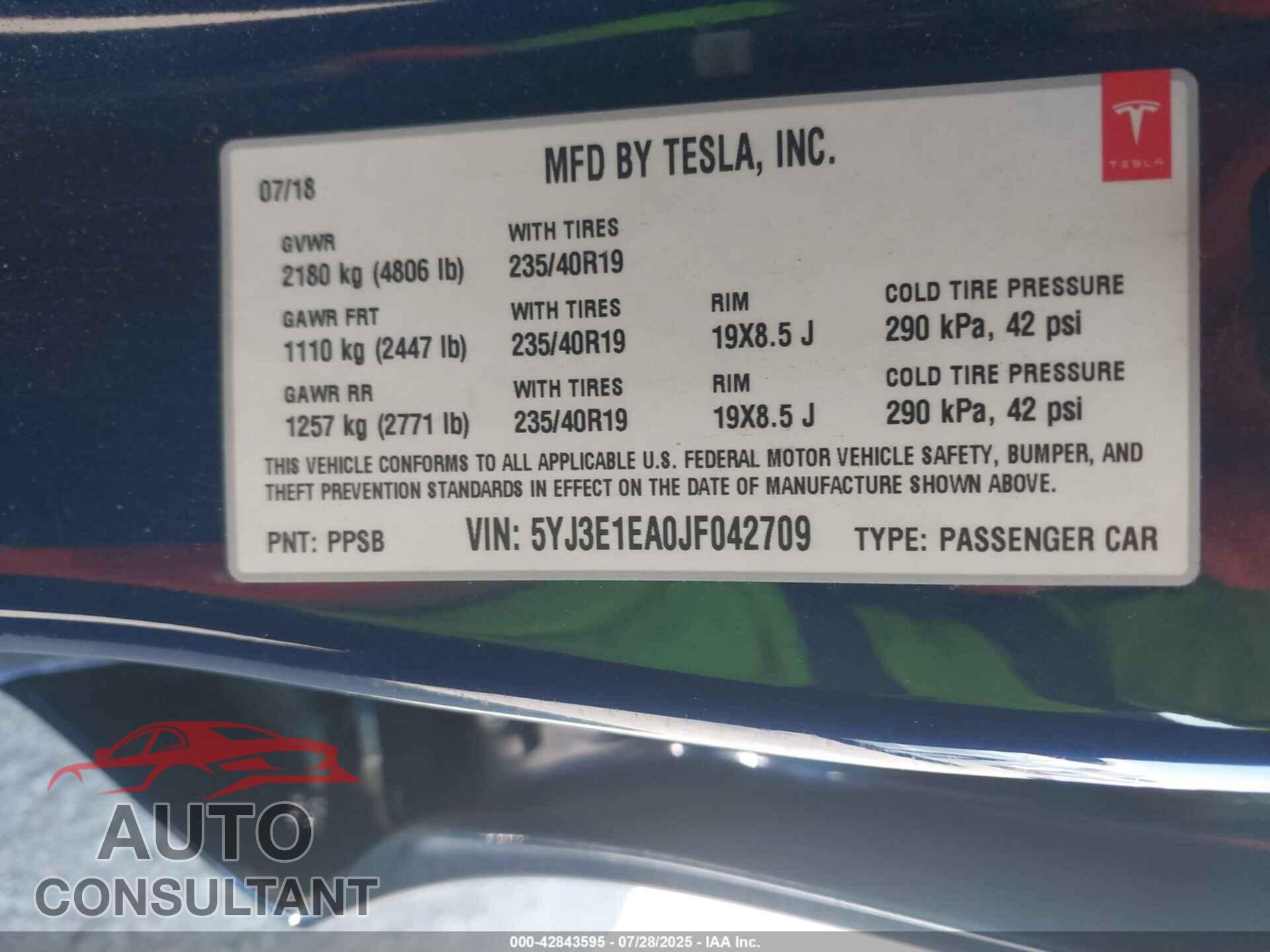 TESLA MODEL 3 2018 - 5YJ3E1EA0JF042709