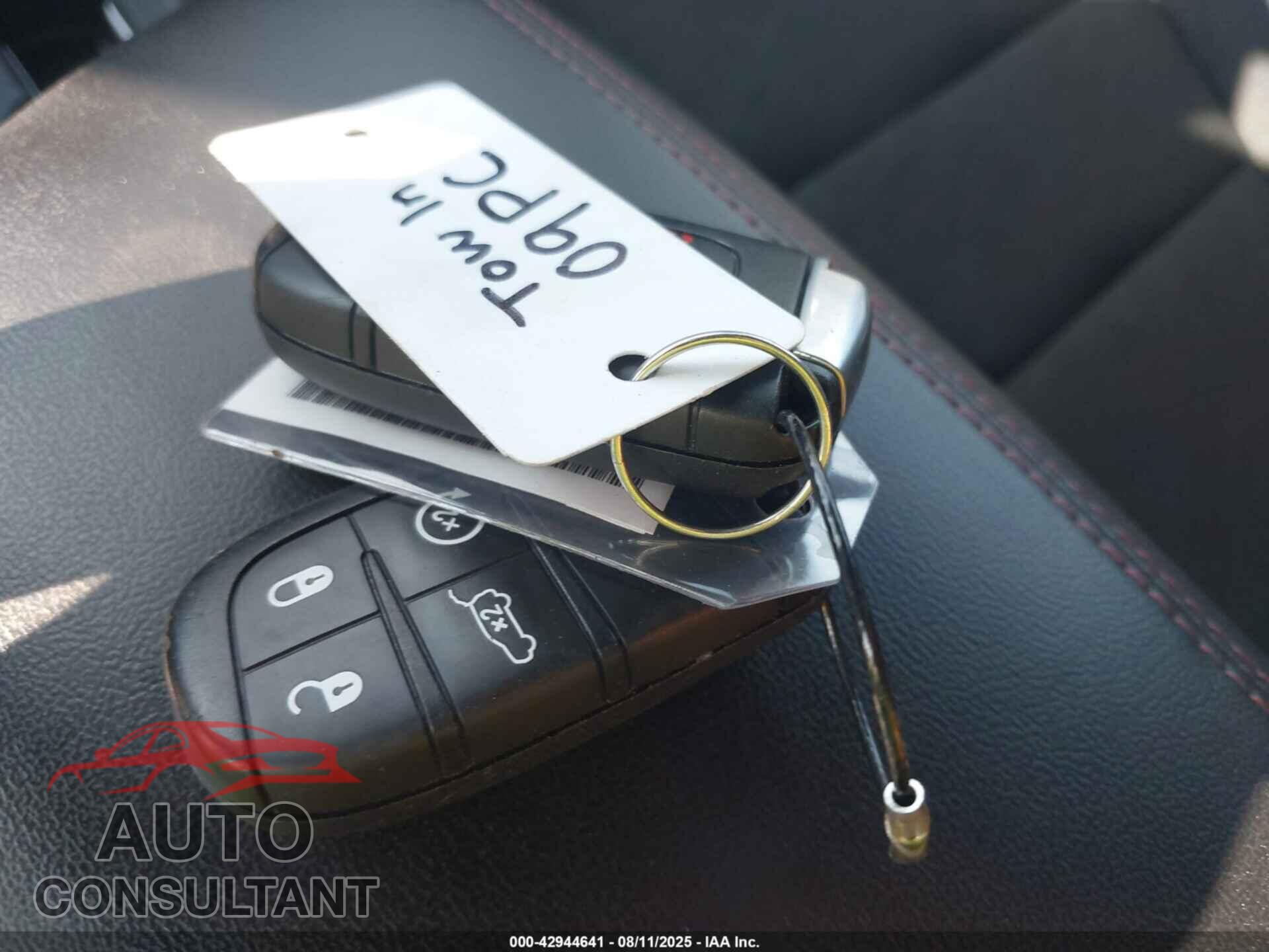 DODGE DURANGO 2023 - 1C4SDJCT2PC682297