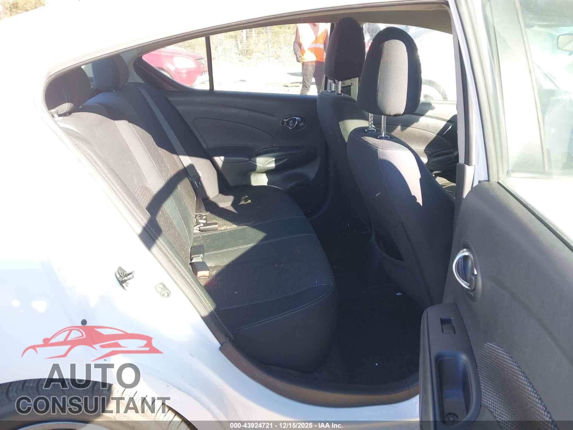 NISSAN VERSA 2019 - 3N1CN7AP3KL851057