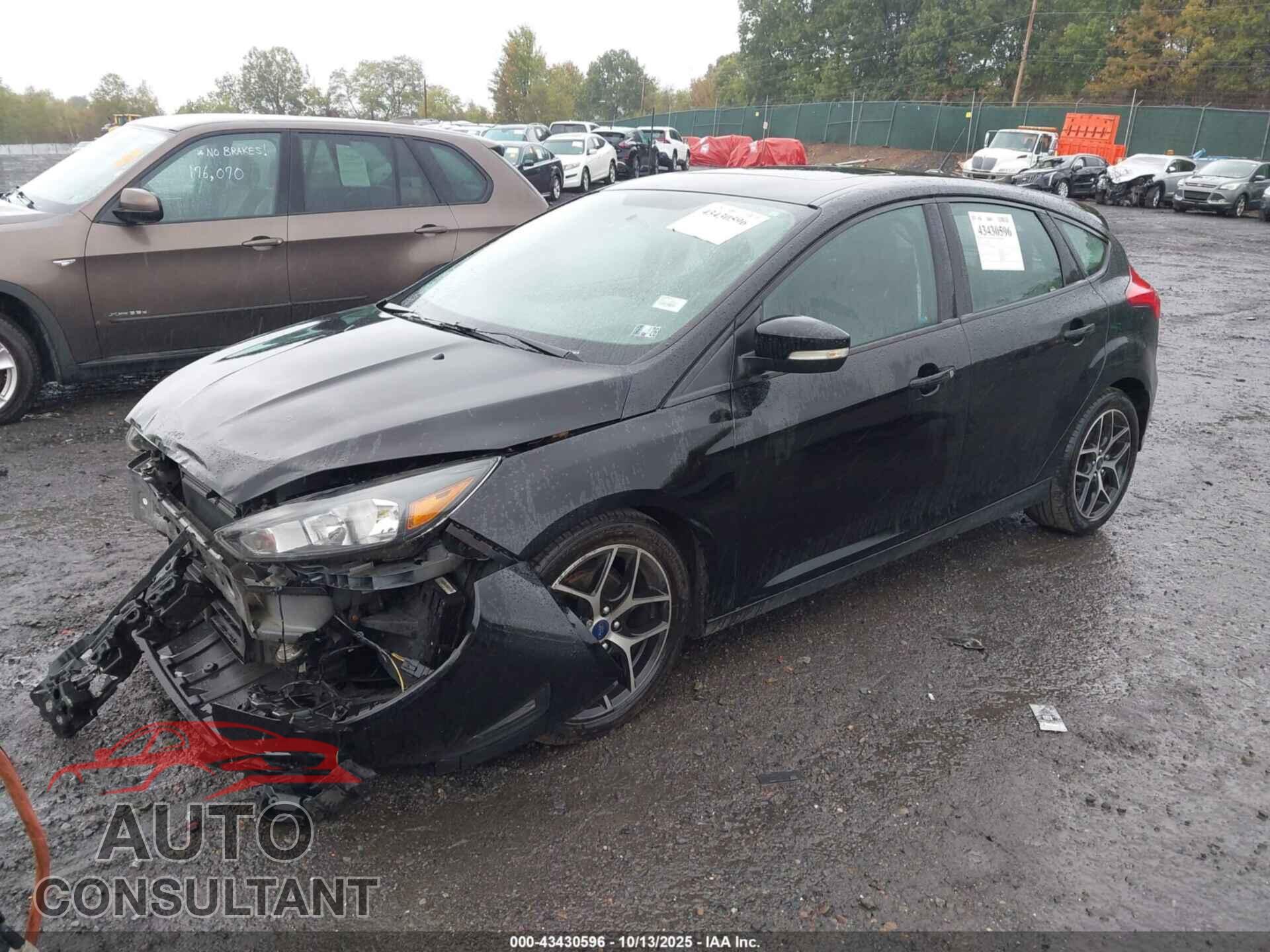 FORD FOCUS 2017 - 1FADP3M29HL297523