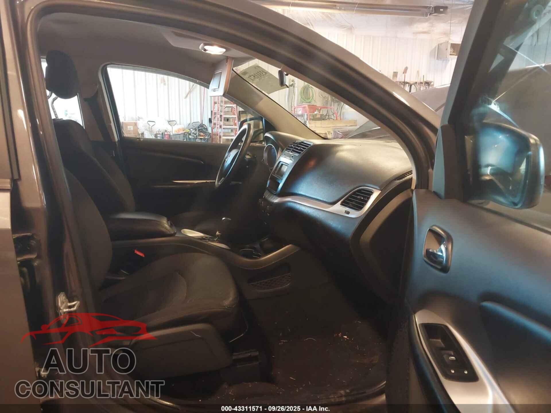 DODGE JOURNEY 2015 - 3C4PDCAB5FT658932