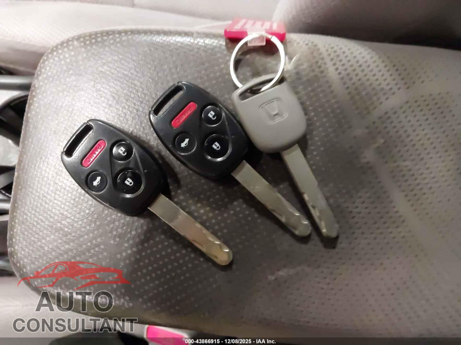 HONDA CIVIC 2012 - 2HGFB2F86CH577758