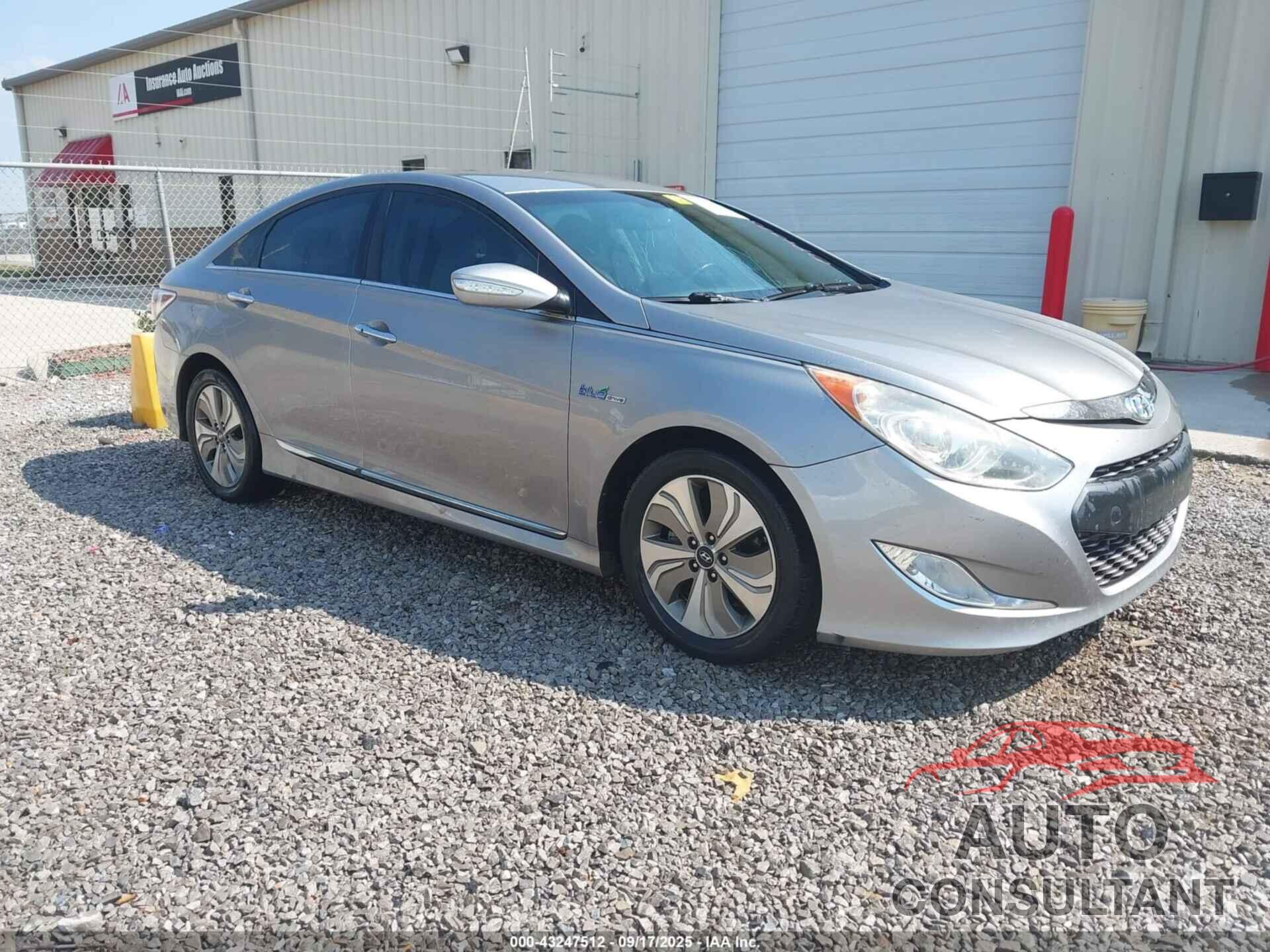 HYUNDAI SONATA HYBRID 2013 - KMHEC4A4XDA094373
