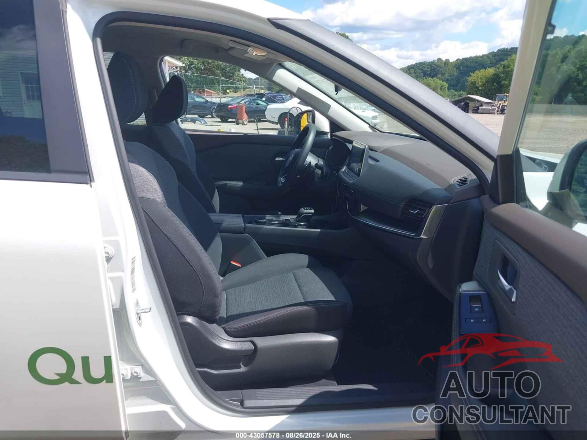 NISSAN ROGUE 2023 - 5N1BT3BB1PC740774