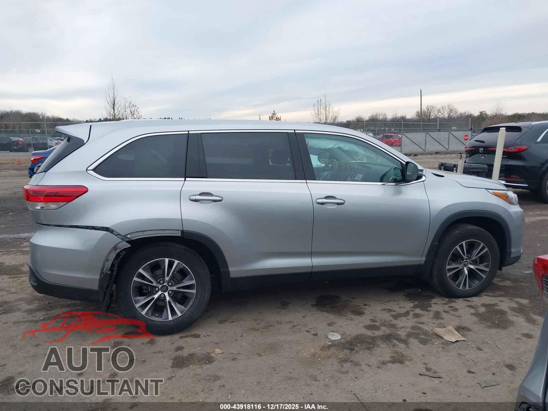 TOYOTA HIGHLANDER 2019 - 5TDBZRFH2KS721811