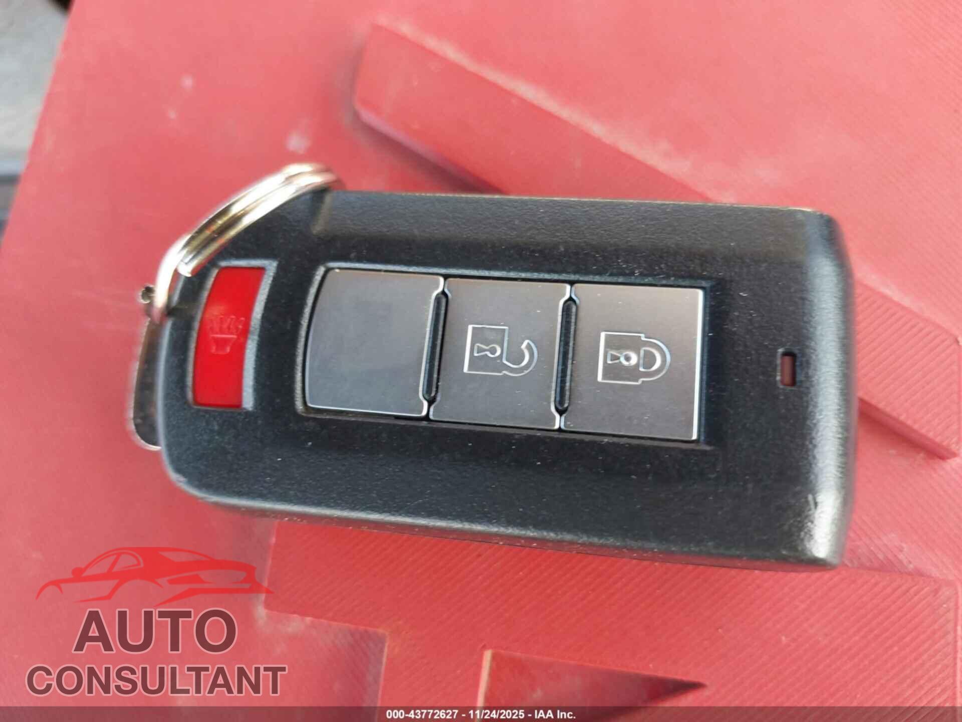 MITSUBISHI MIRAGE 2015 - ML32A4HJ9FH045543