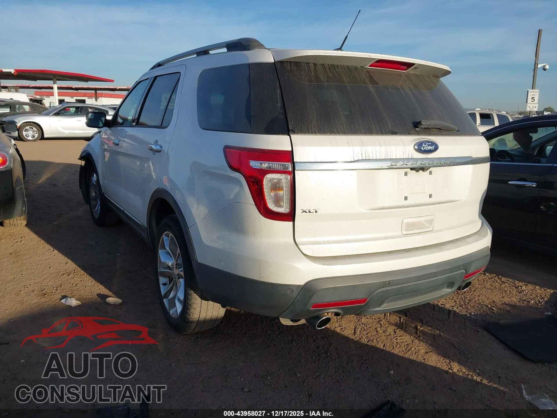FORD EXPLORER 2015 - 1FM5K7D82FGB40118