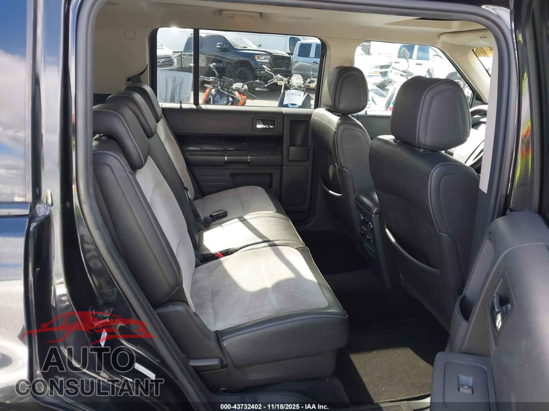 FORD FLEX 2011 - 2FMGK5DCXBBD25097