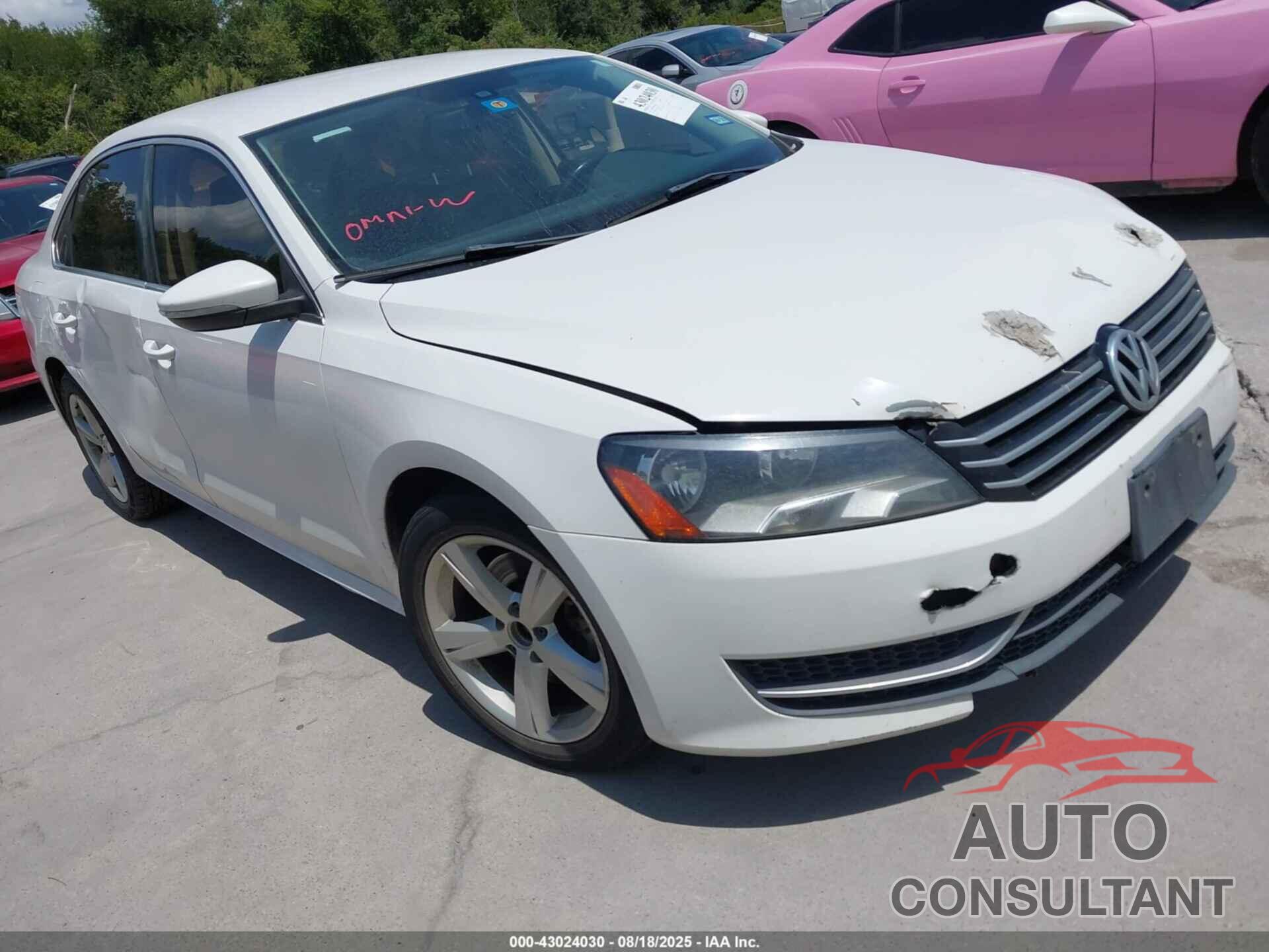 VOLKSWAGEN PASSAT 2012 - 1VWBH7A39CC020248