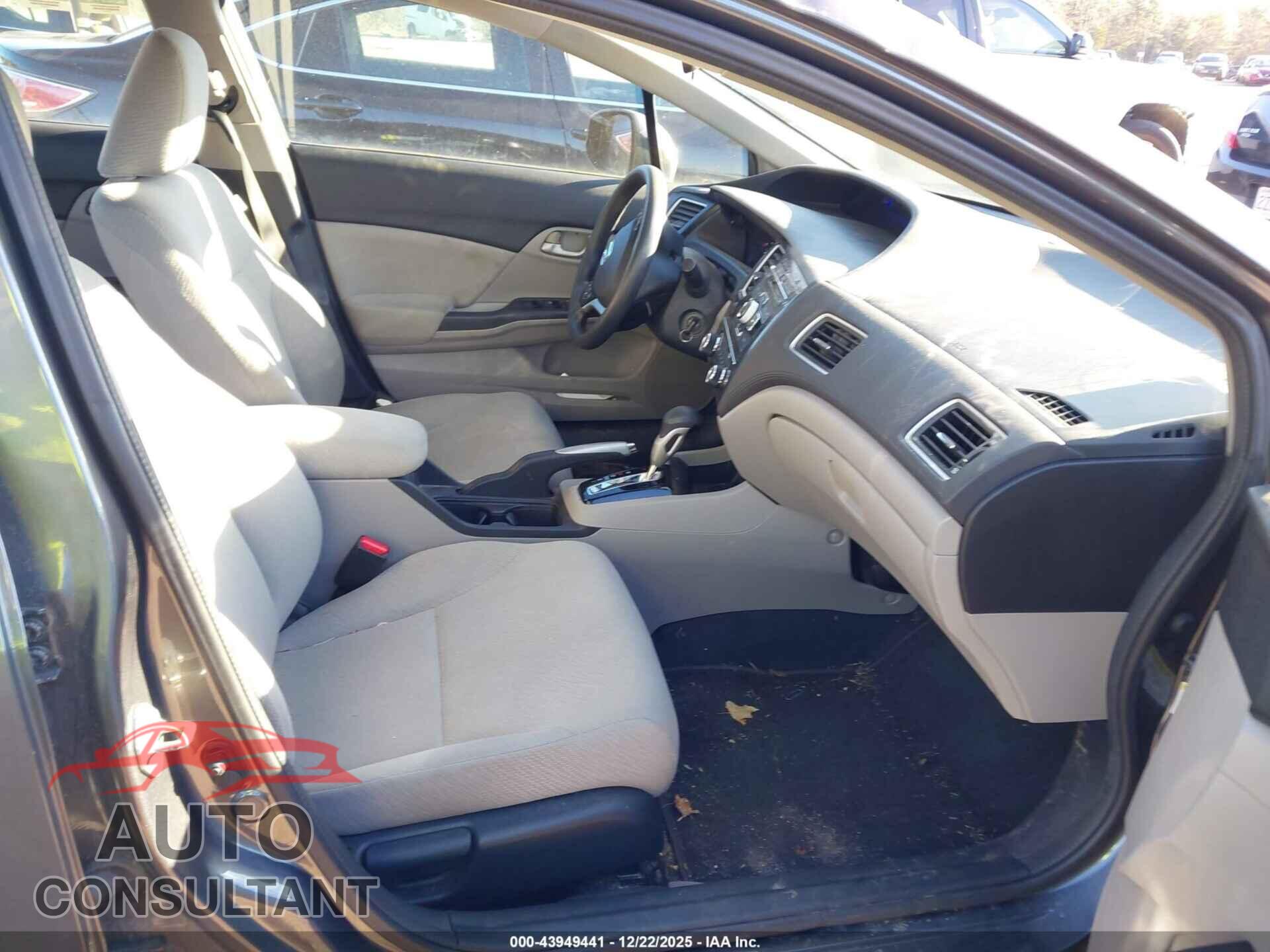 HONDA CIVIC 2013 - 2HGFB2F55DH520877
