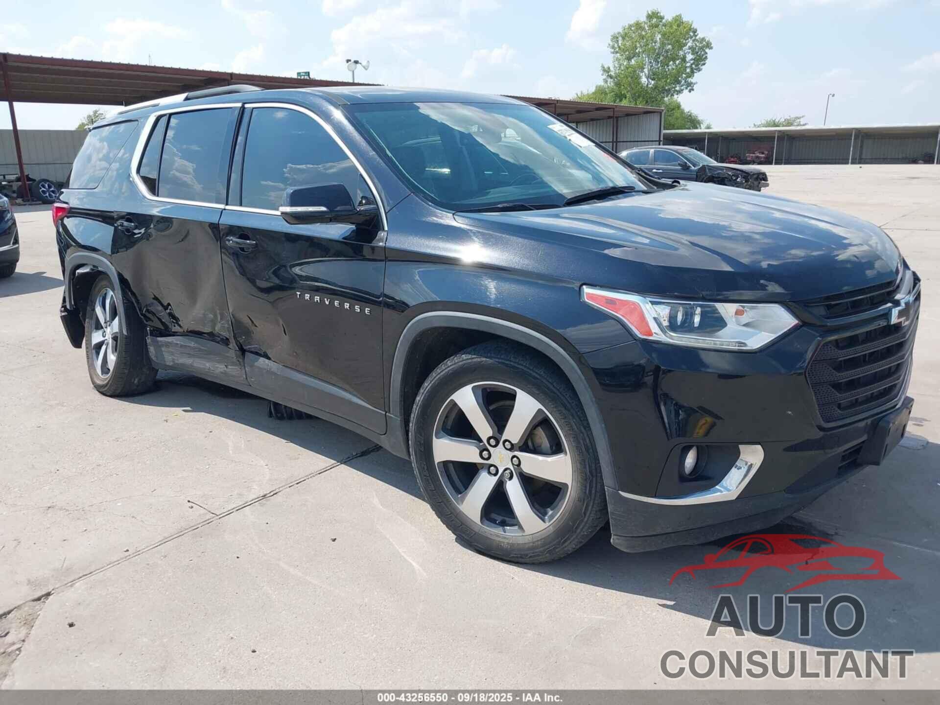 CHEVROLET TRAVERSE 2018 - 1GNERHKW0JJ239045