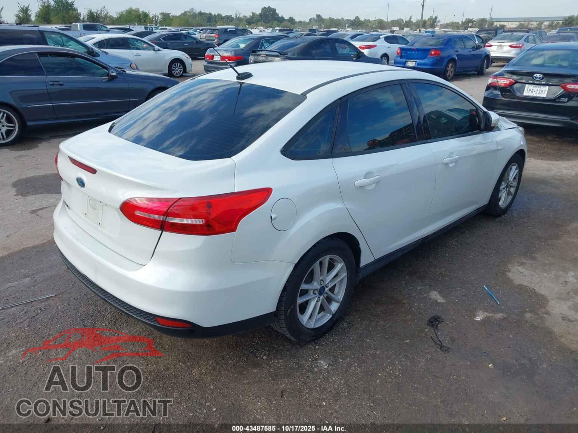 FORD FOCUS 2017 - 1FADP3F29HL332610