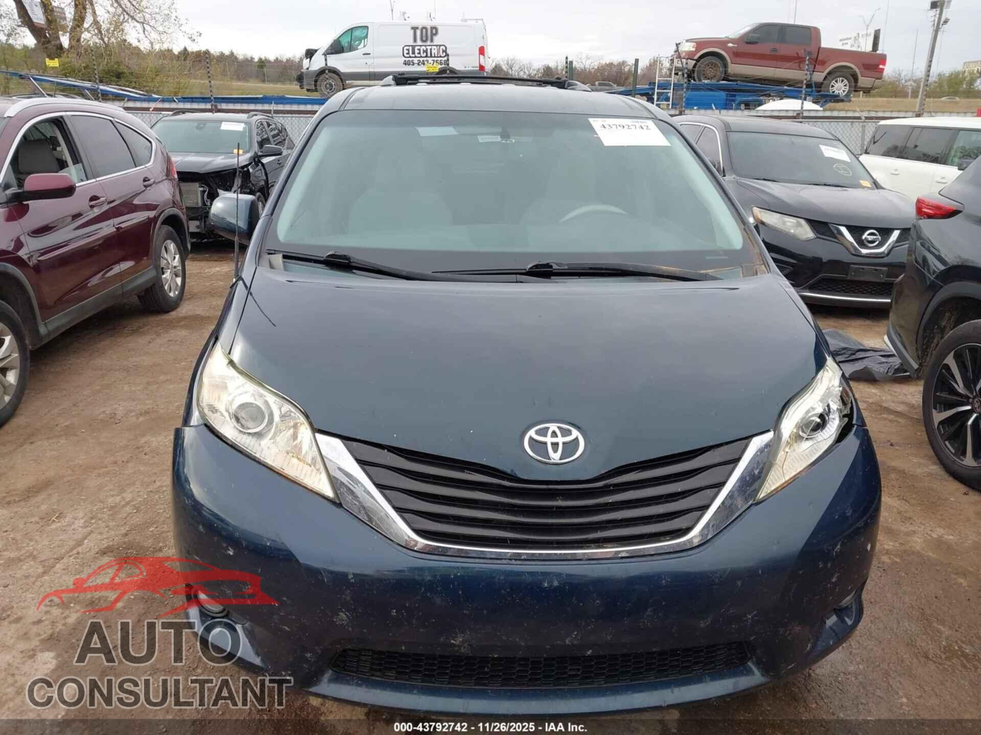 TOYOTA SIENNA 2012 - 5TDKK3DC9CS221008