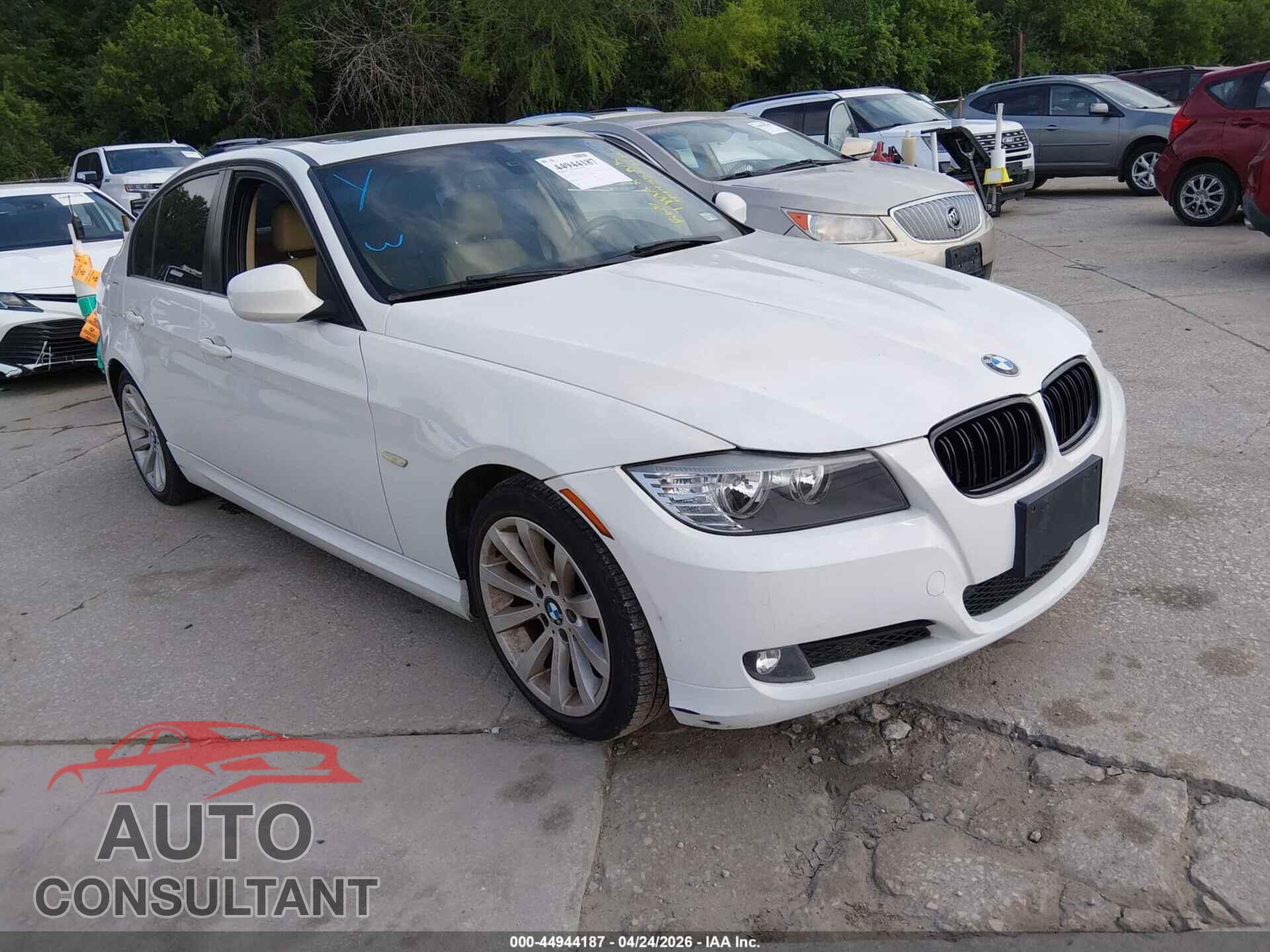 BMW 328I 2011 - WBAPH5C54BA444553