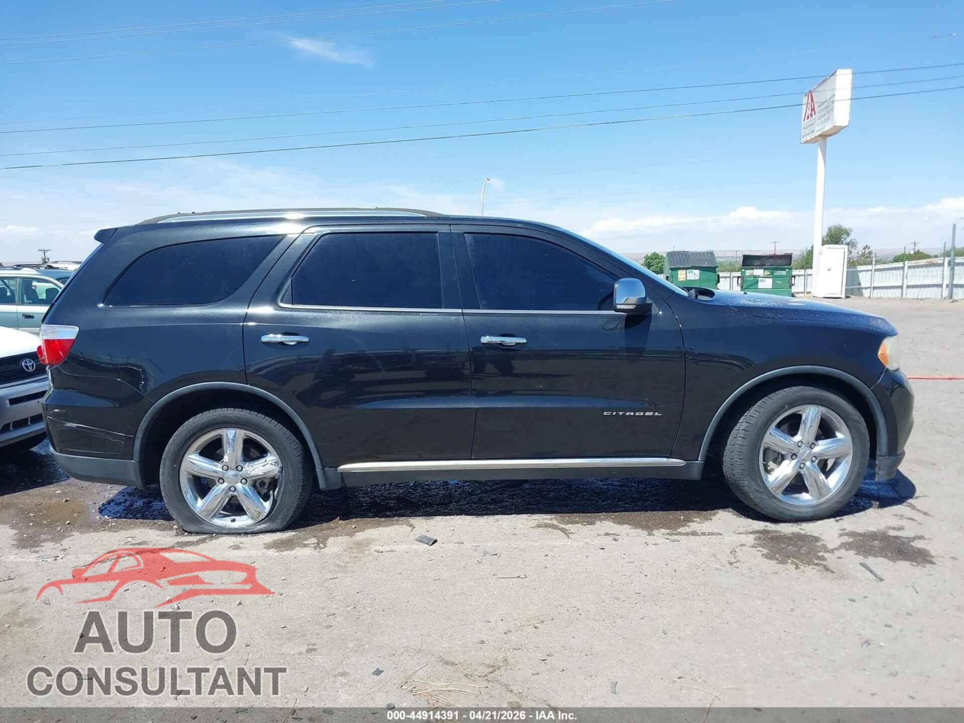DODGE DURANGO 2013 - 1C4SDJET2DC688416