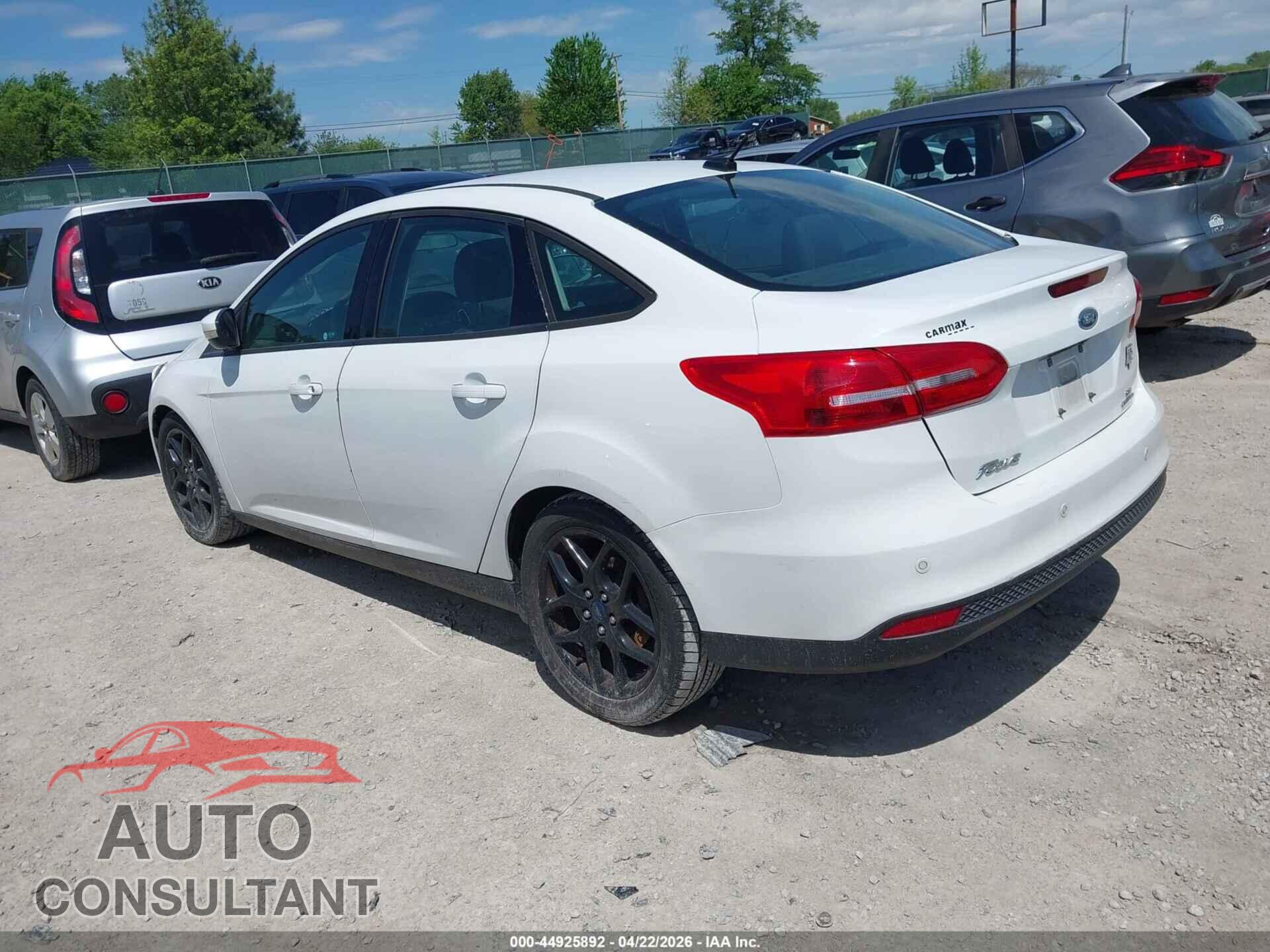 FORD FOCUS 2016 - 1FADP3F28GL376306