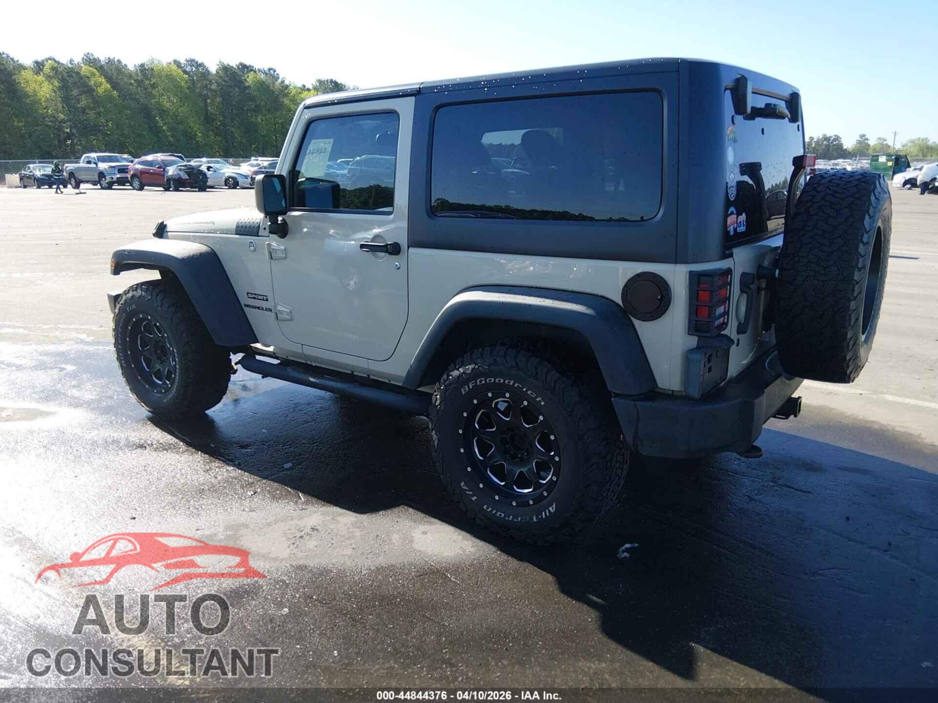 JEEP WRANGLER 2011 - 1J4AA2D12BL545418