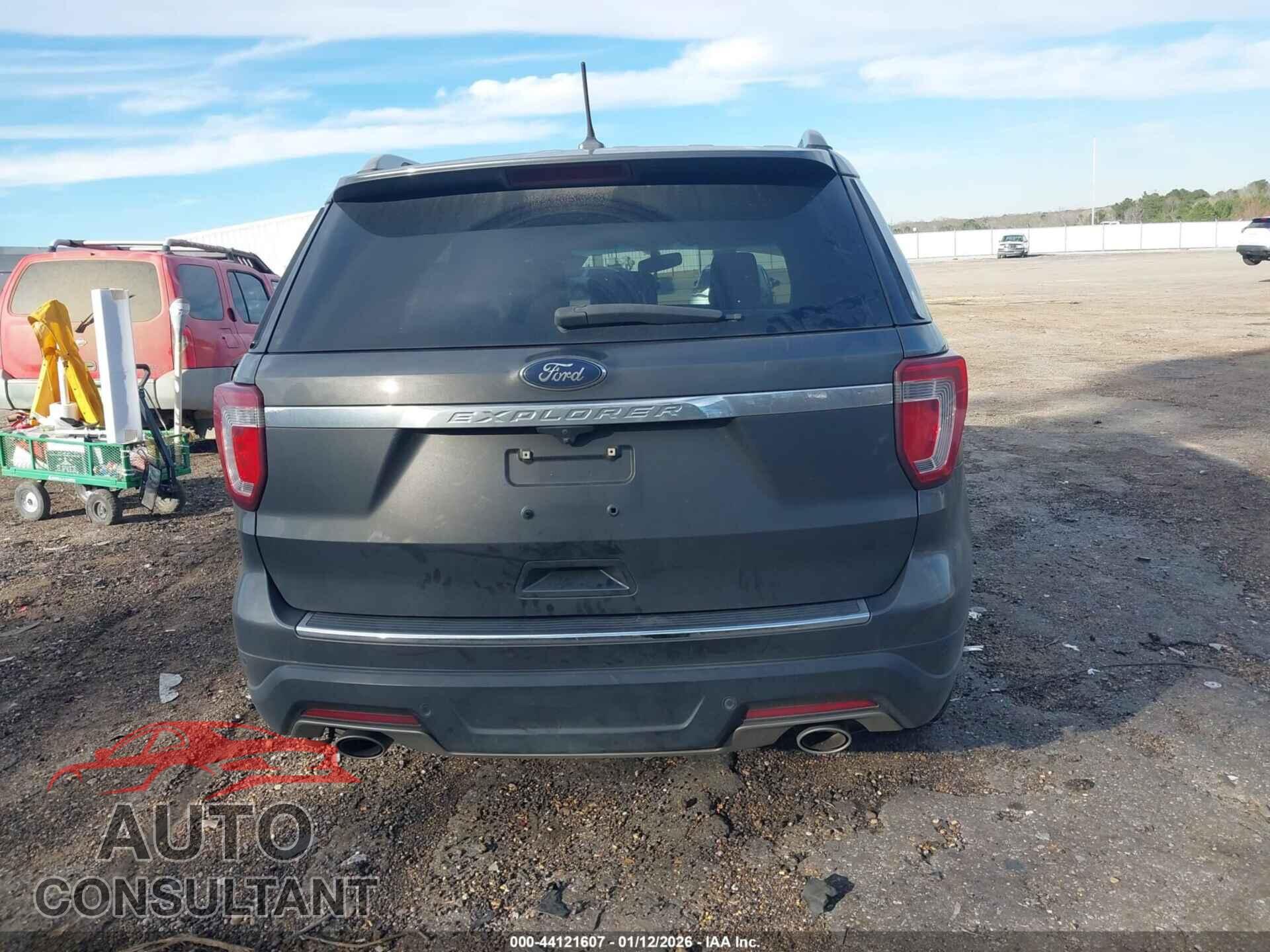 FORD EXPLORER 2018 - 1FM5K7D88JGB85279