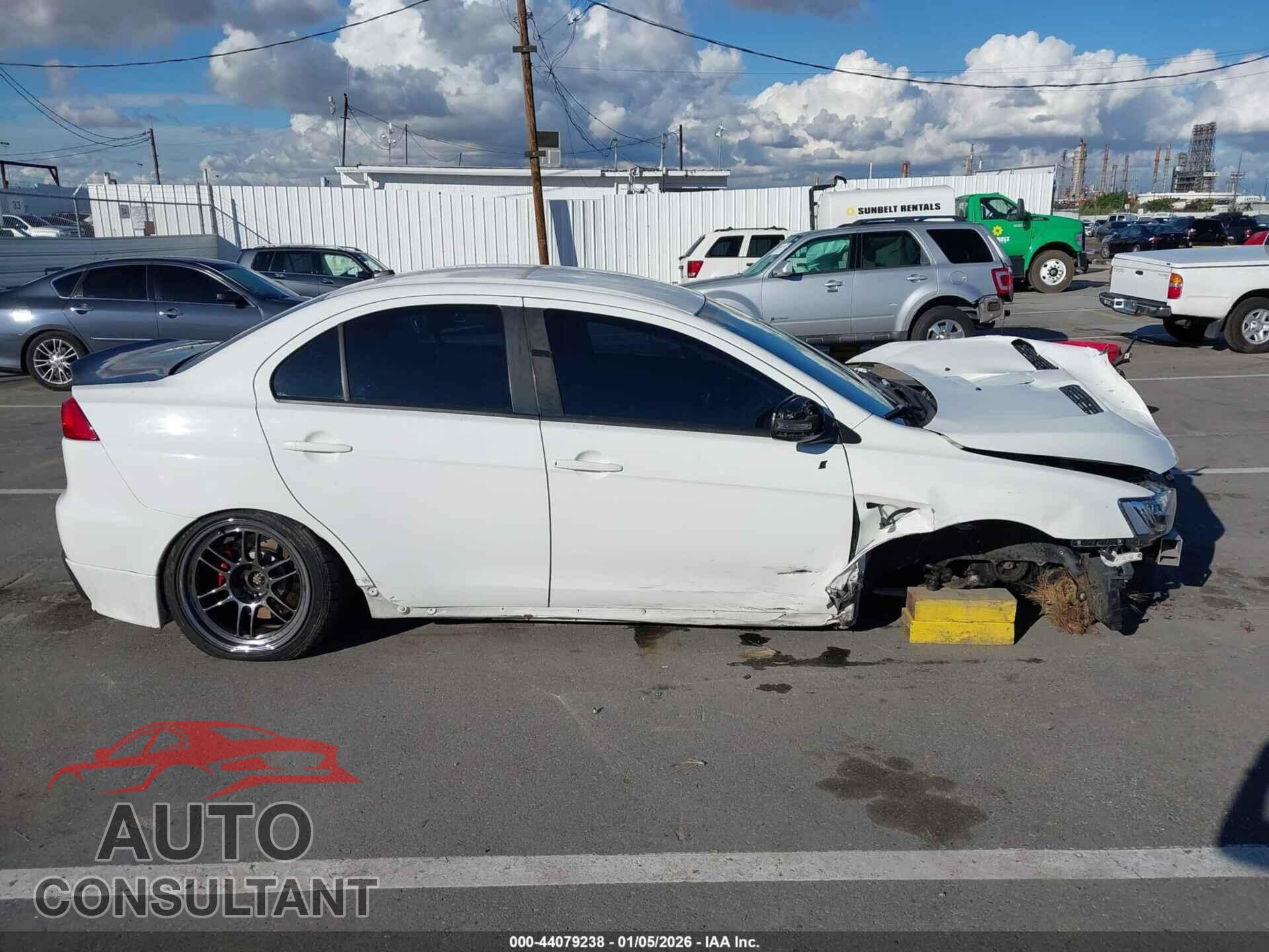 MITSUBISHI LANCER EVOLUTION 2015 - JA32W8FV2FU018220