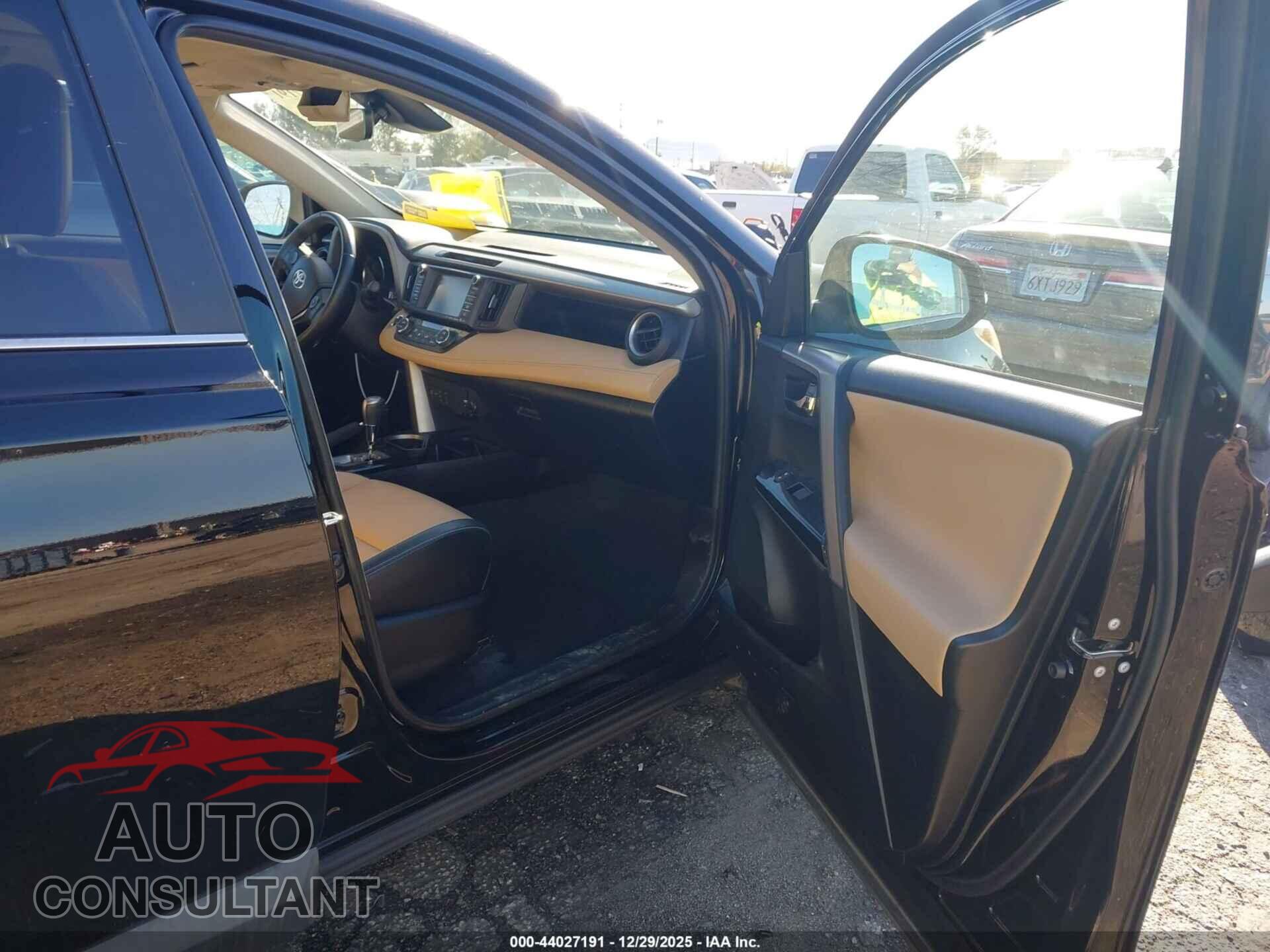 TOYOTA RAV4 2017 - 2T3YFREV8HW347318