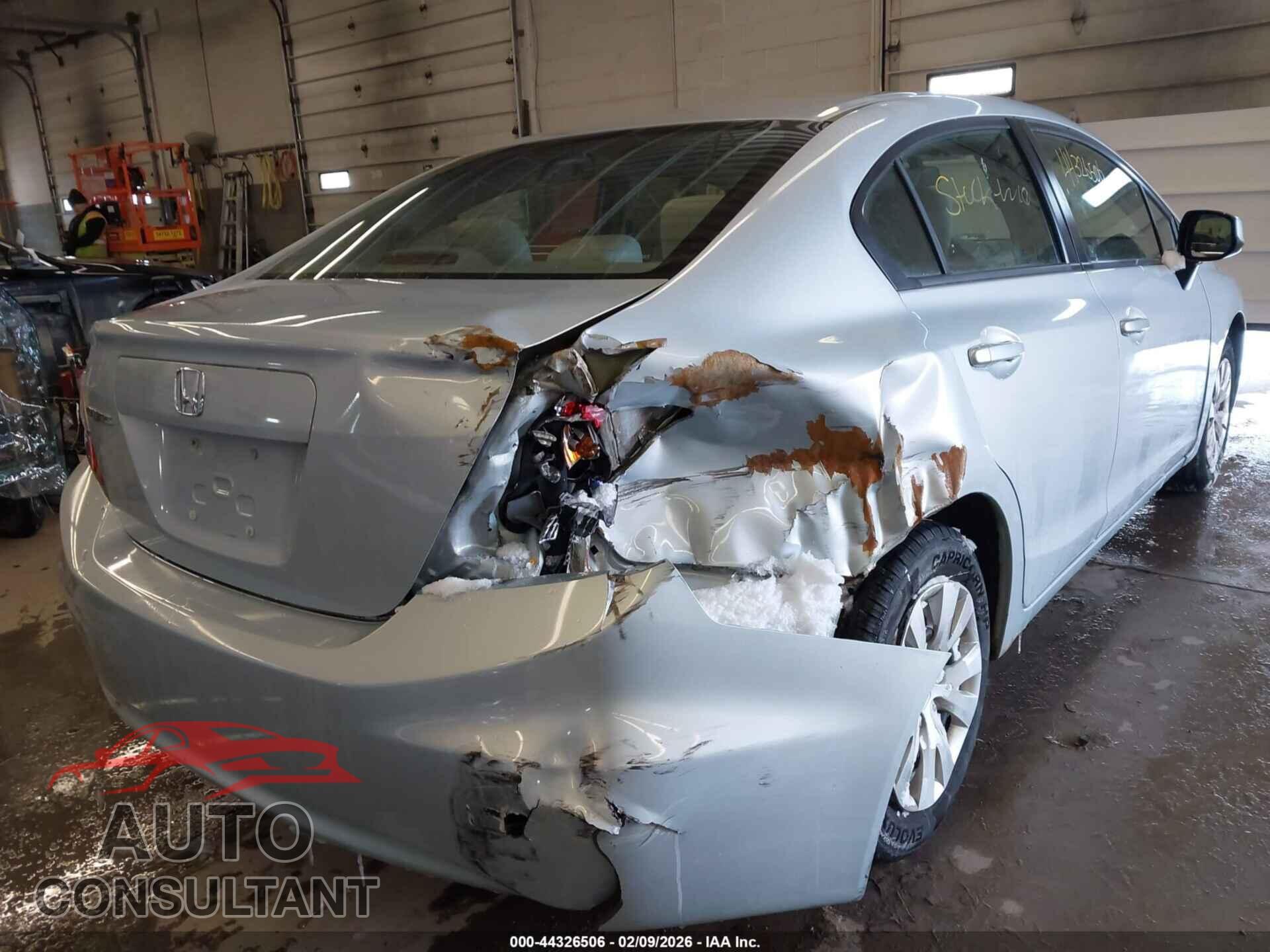 HONDA CIVIC 2012 - 2HGFB2F50CH524608
