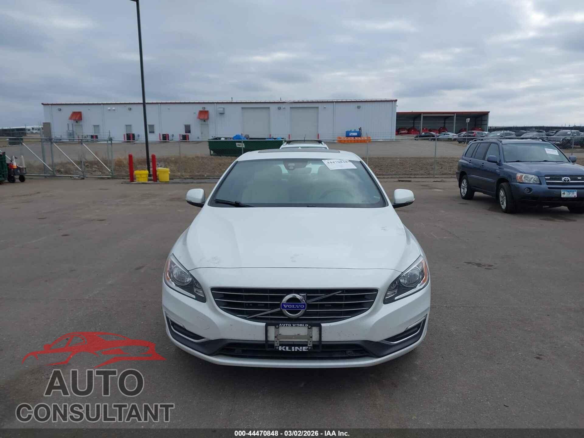 VOLVO S60 2015 - YV1612TK3F2332425