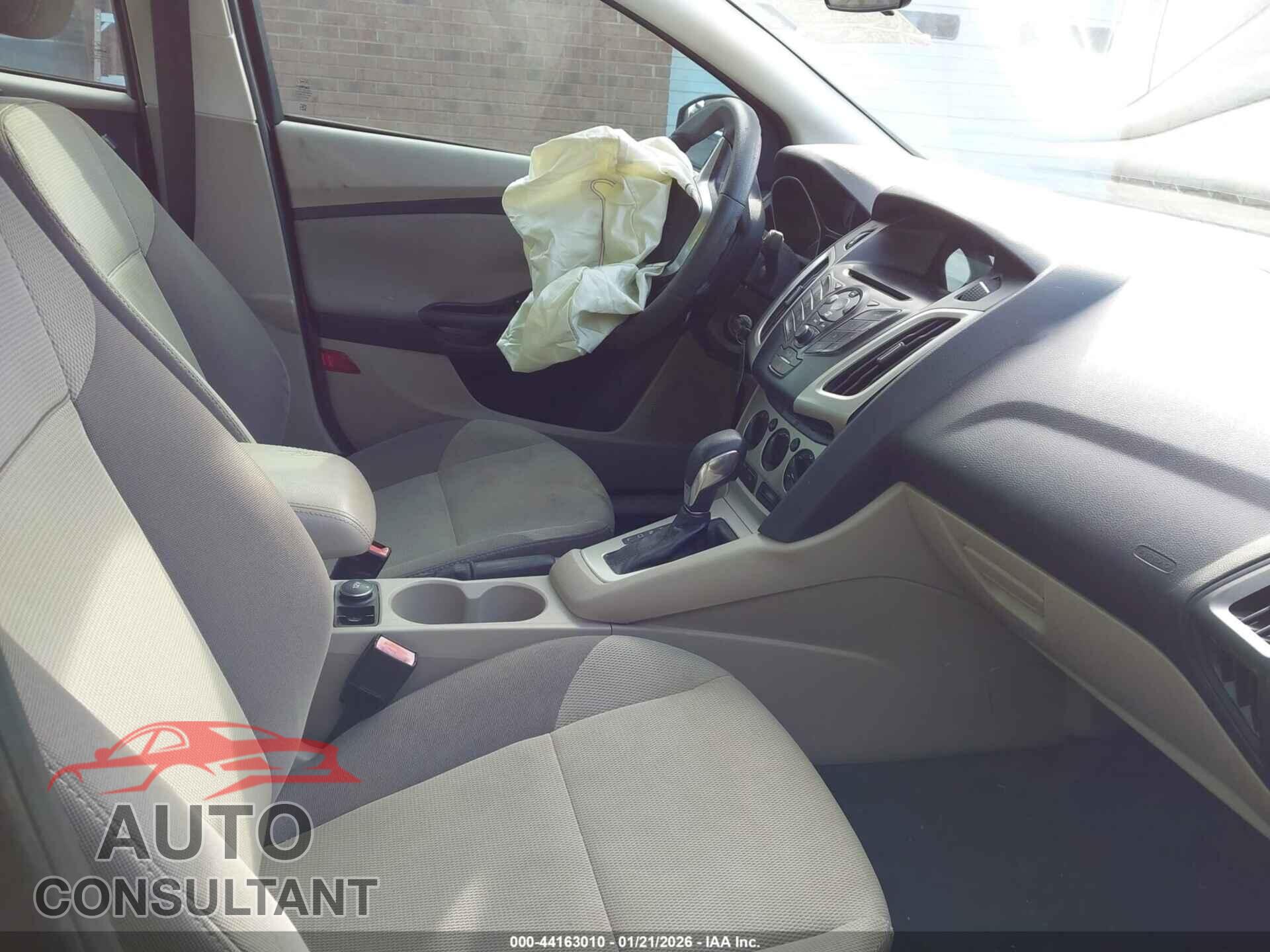 FORD FOCUS 2012 - 1FAHP3F28CL254282