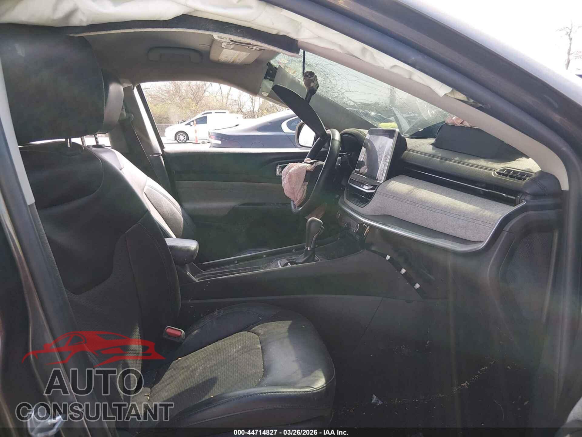 JEEP COMPASS 2022 - 3C4NJDBB3NT135685