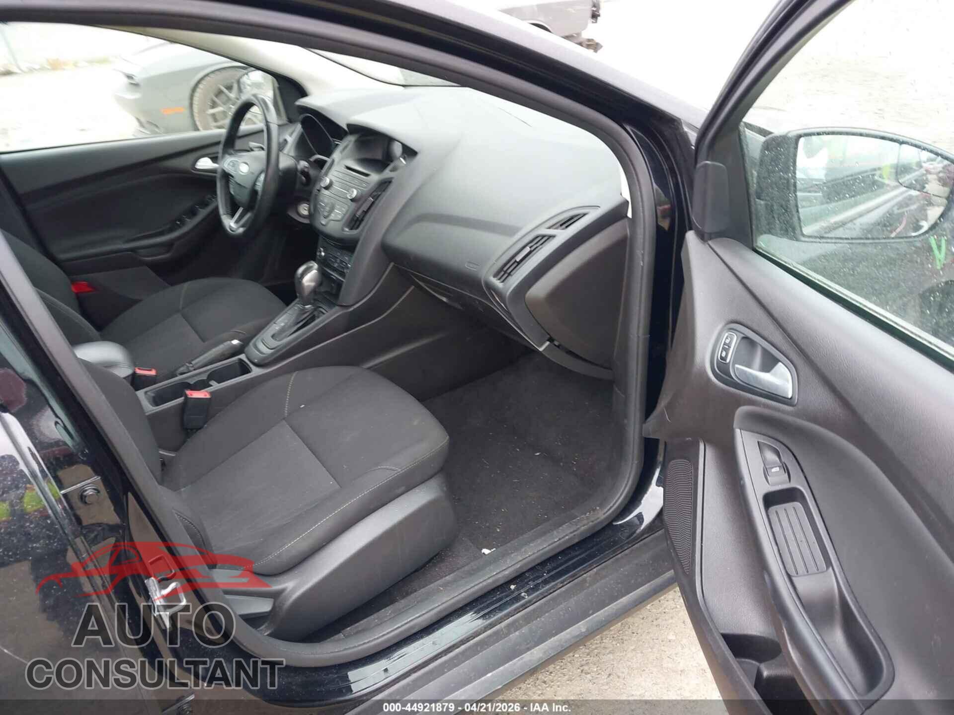 FORD FOCUS 2017 - 1FADP3K2XHL255509