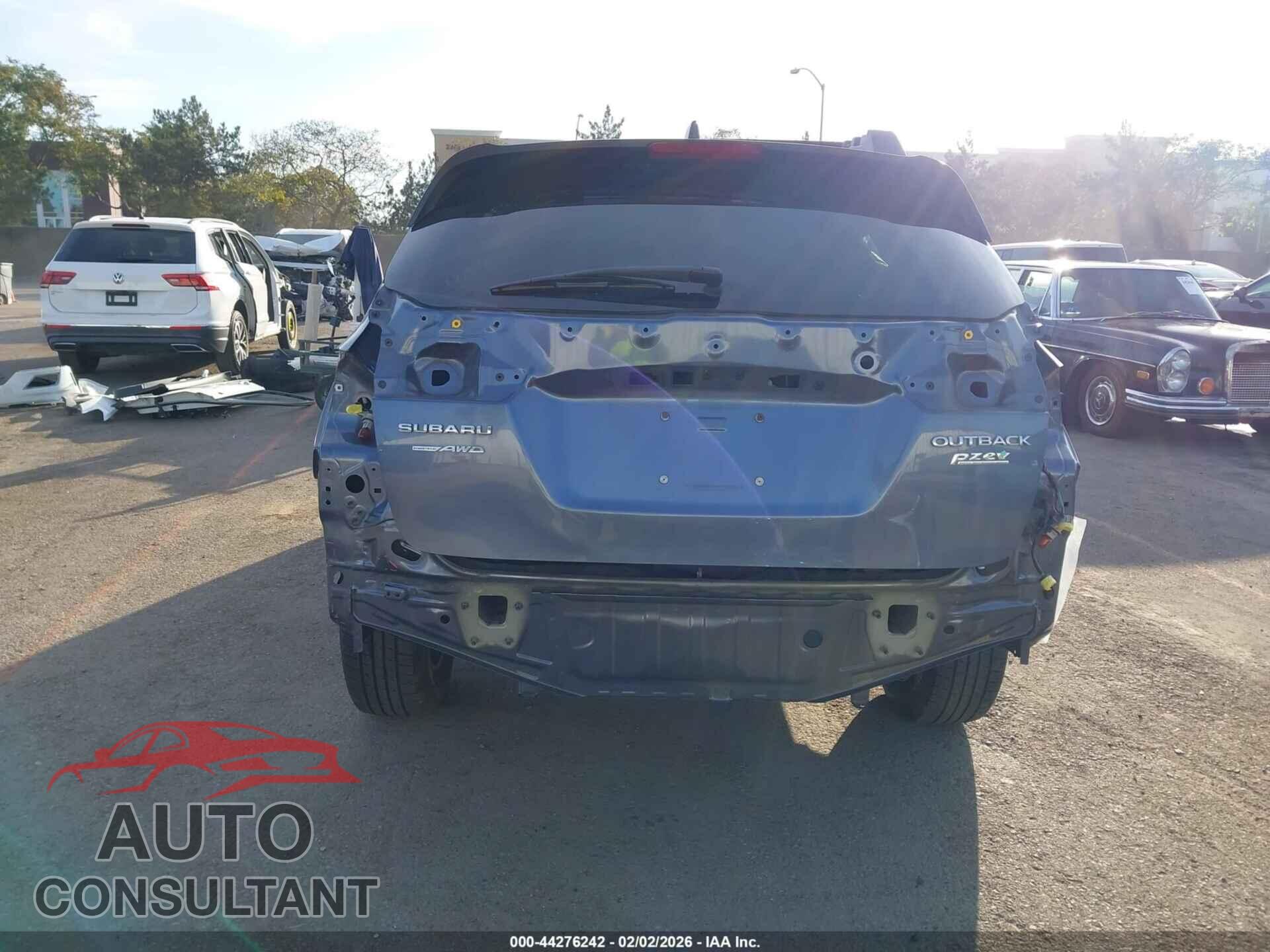 SUBARU OUTBACK 2017 - 4S4BSAFC8H3376574