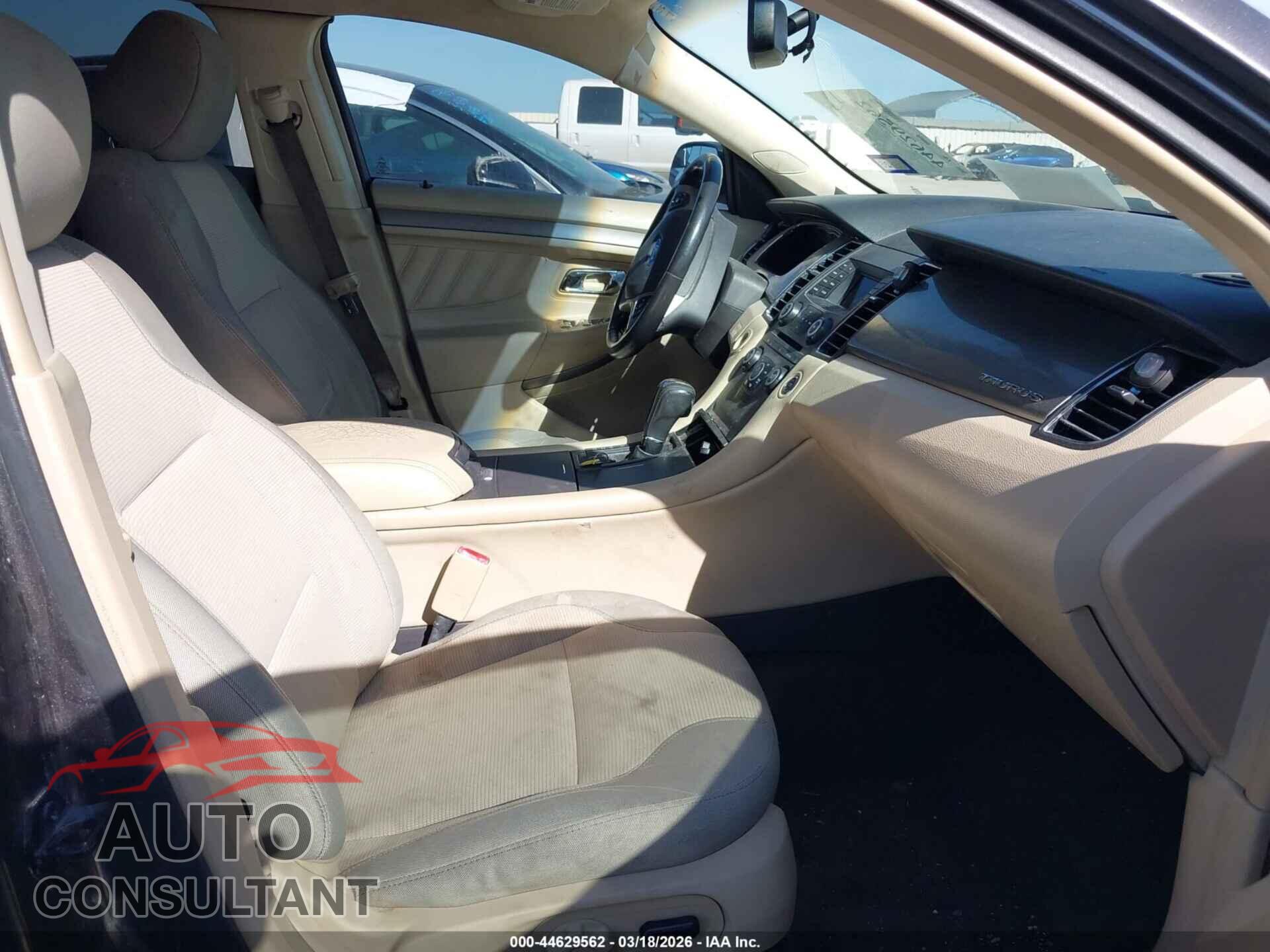 FORD TAURUS 2015 - 1FAHP2E87FG148810