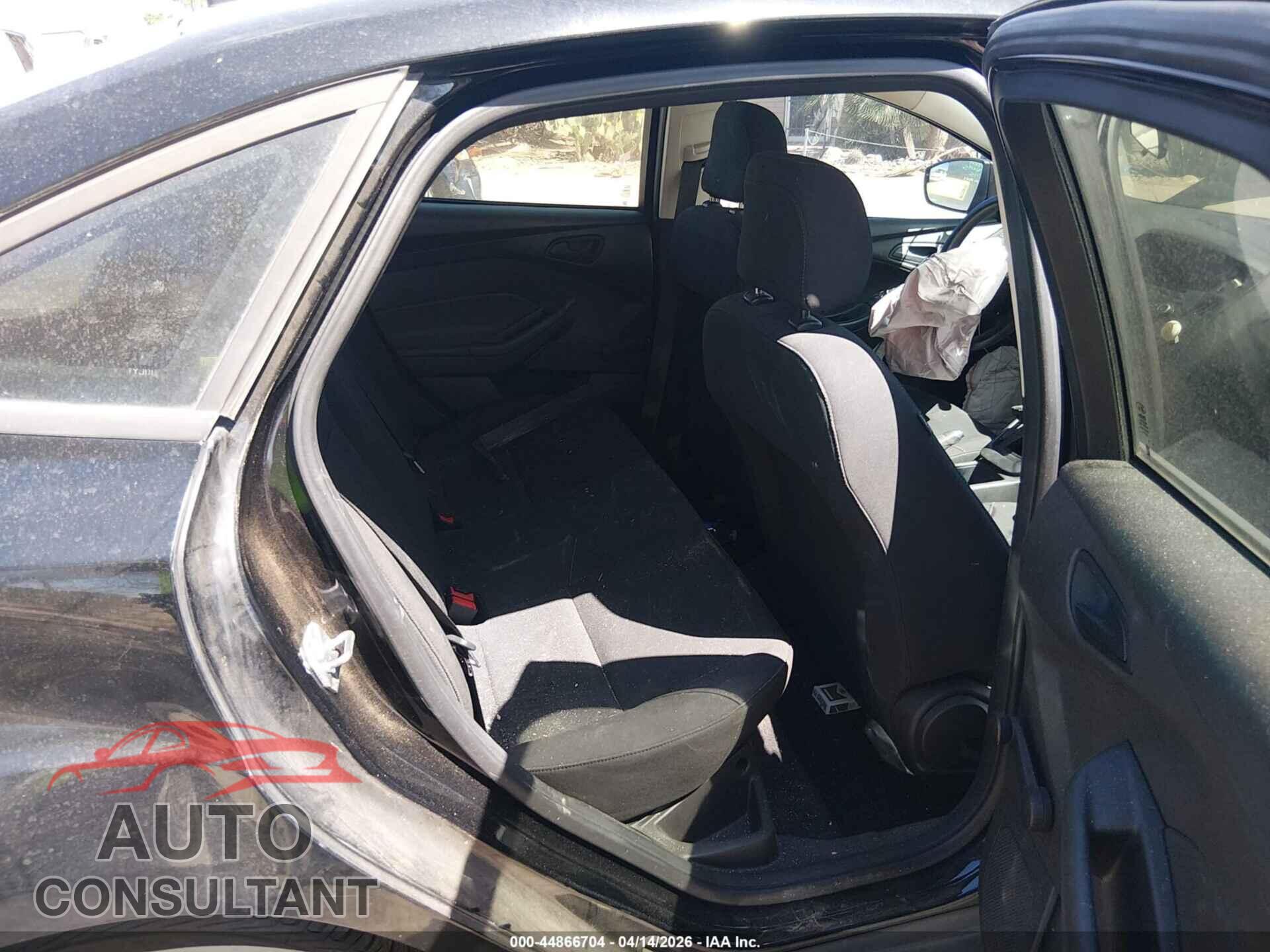 FORD FOCUS 2016 - 1FADP3E20GL289100