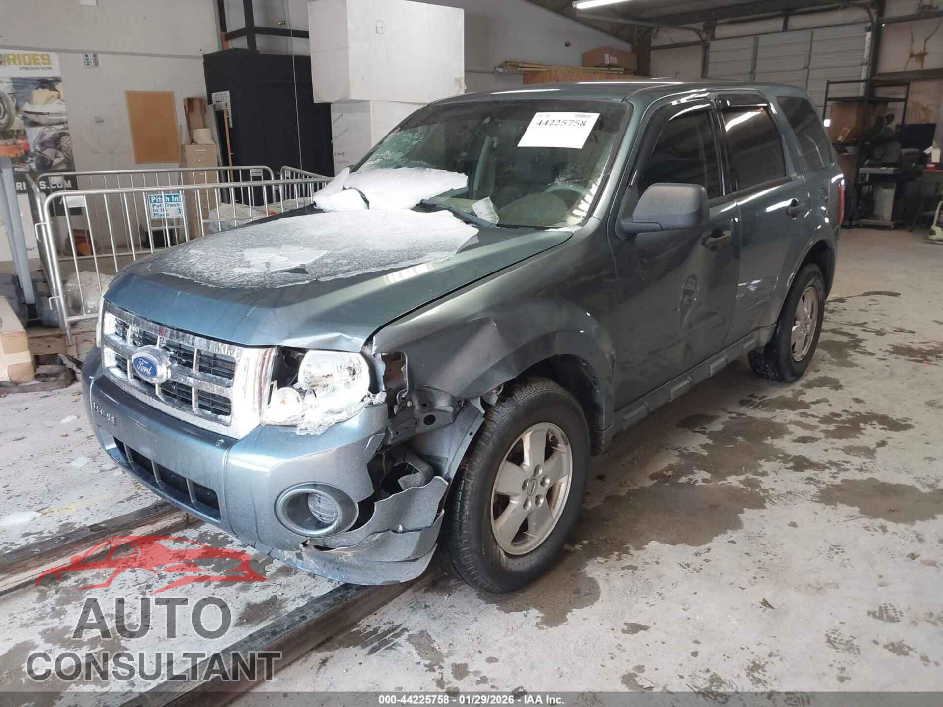 FORD ESCAPE 2011 - 1FMCU0C72BKB78070