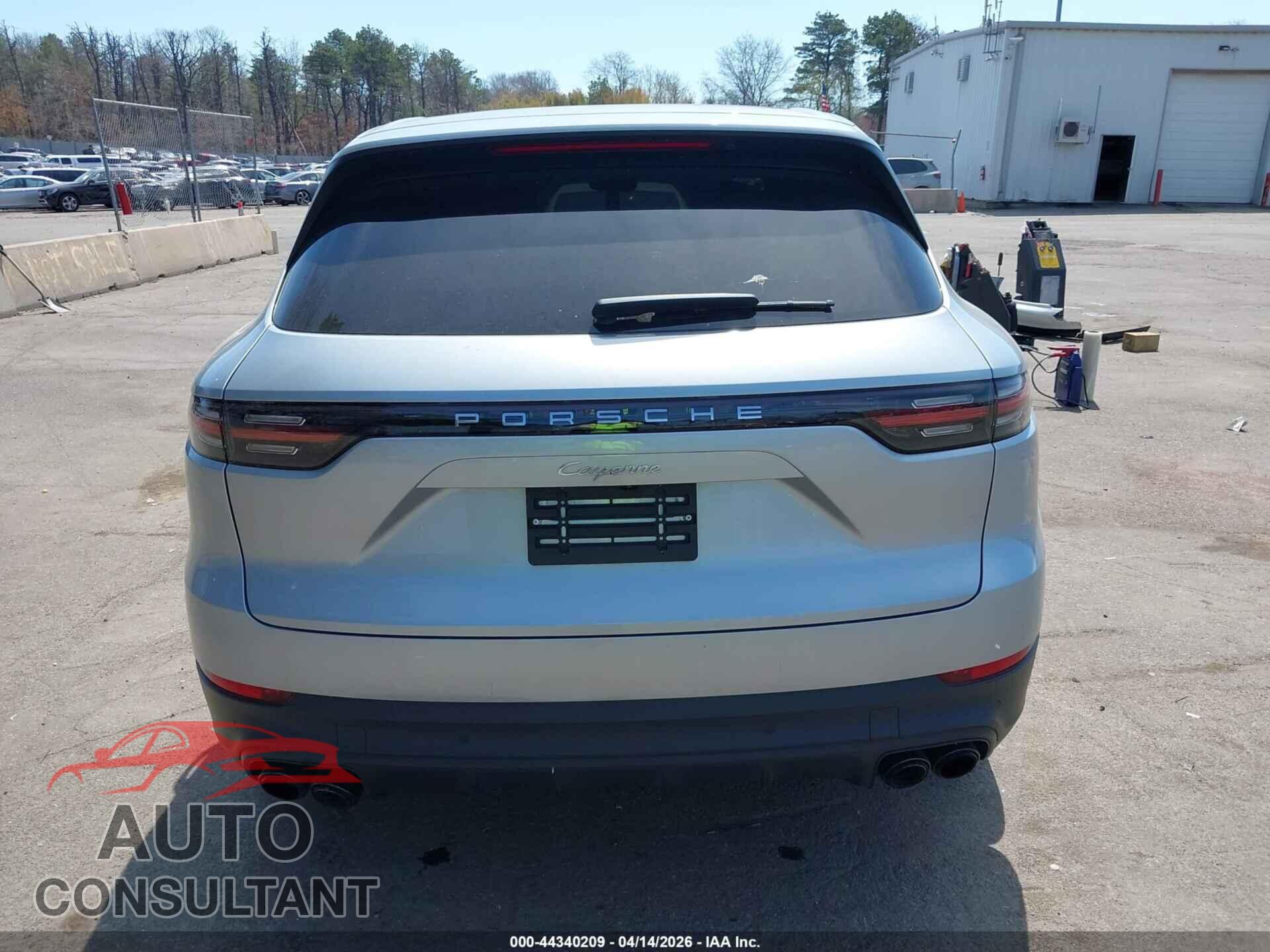 PORSCHE CAYENNE 2023 - WP1AA2AY9PDA10562