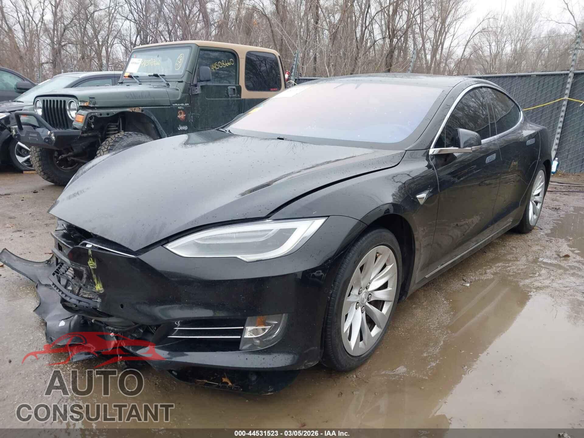 TESLA MODEL S 2017 - 5YJSA1E22HF205192