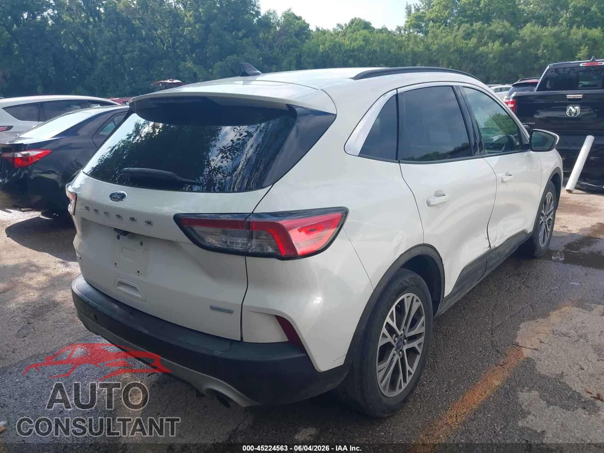 FORD ESCAPE 2020 - 1FMCU0H60LUA68558