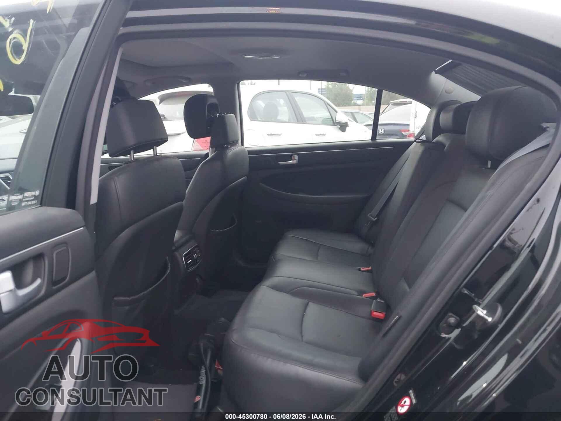 HYUNDAI GENESIS 2013 - KMHGC4DD4DU246456