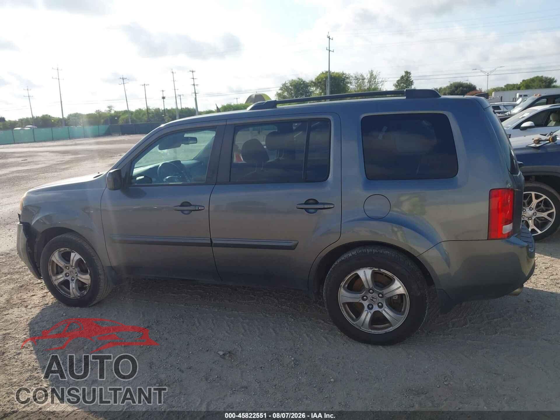 HONDA PILOT 2013 - 5FNYF4H57DB047770