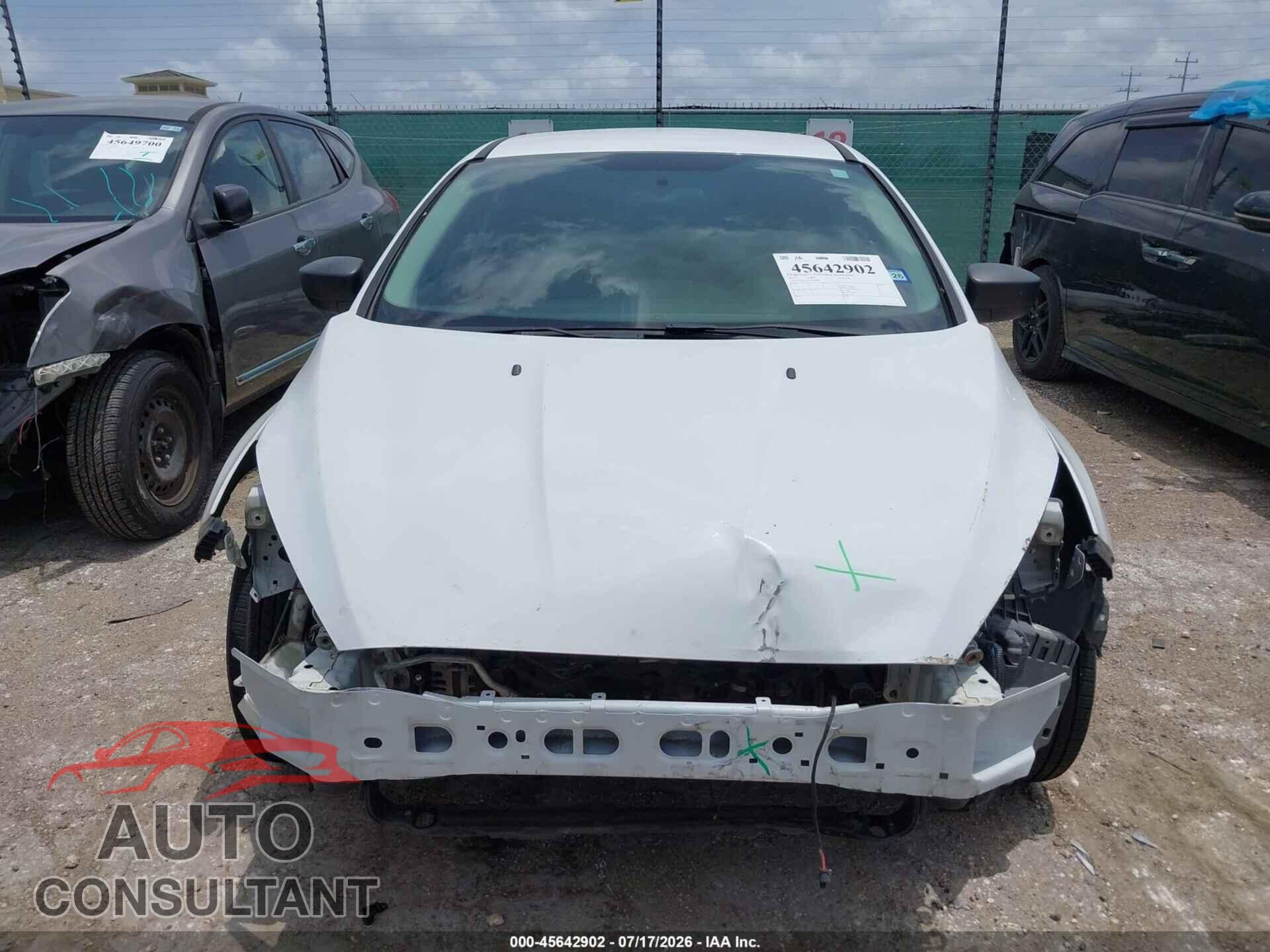 FORD FOCUS 2016 - 1FADP3E21GL360482