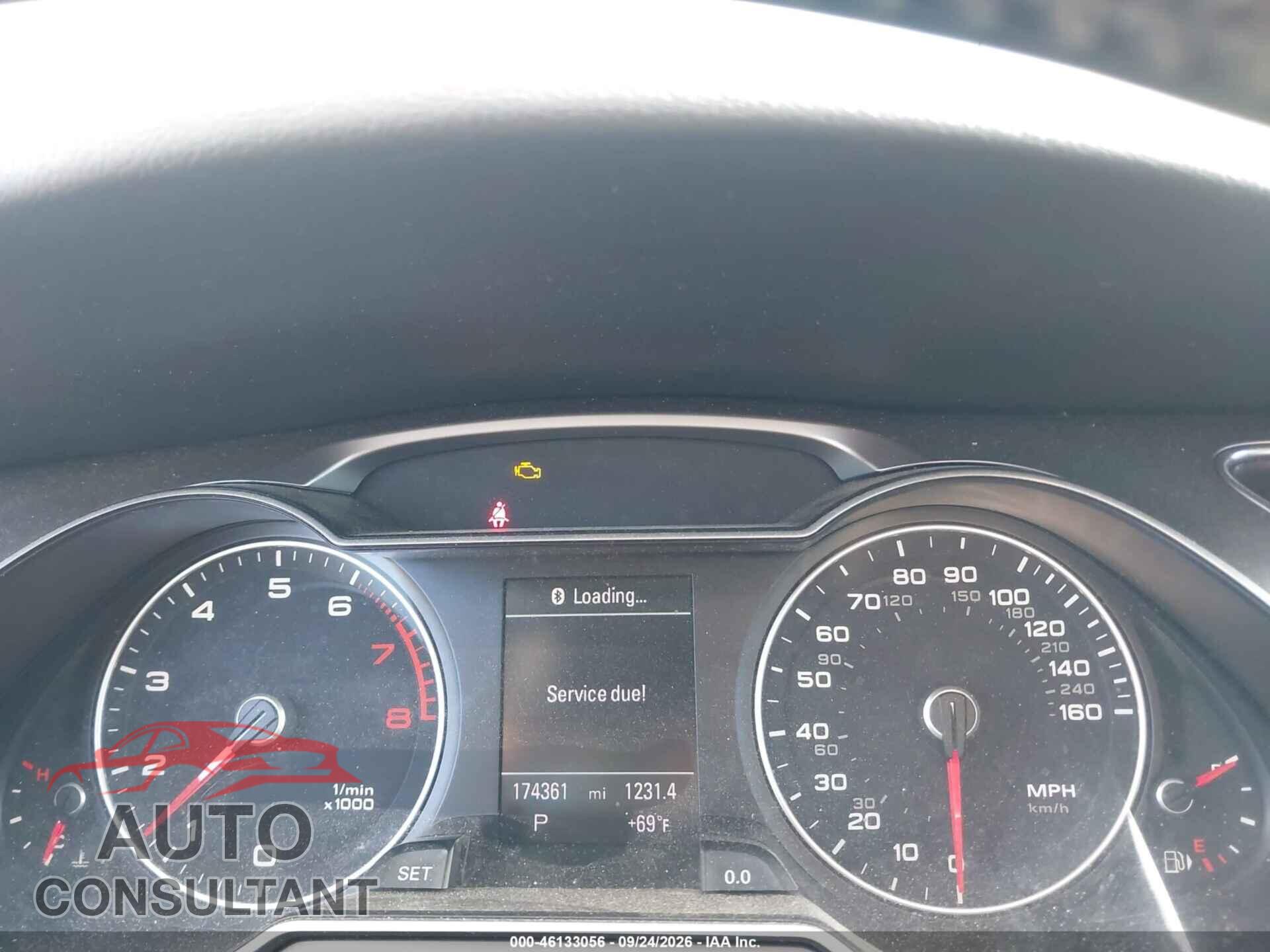 AUDI A4 2013 - WAUFFAFL8DN007638
