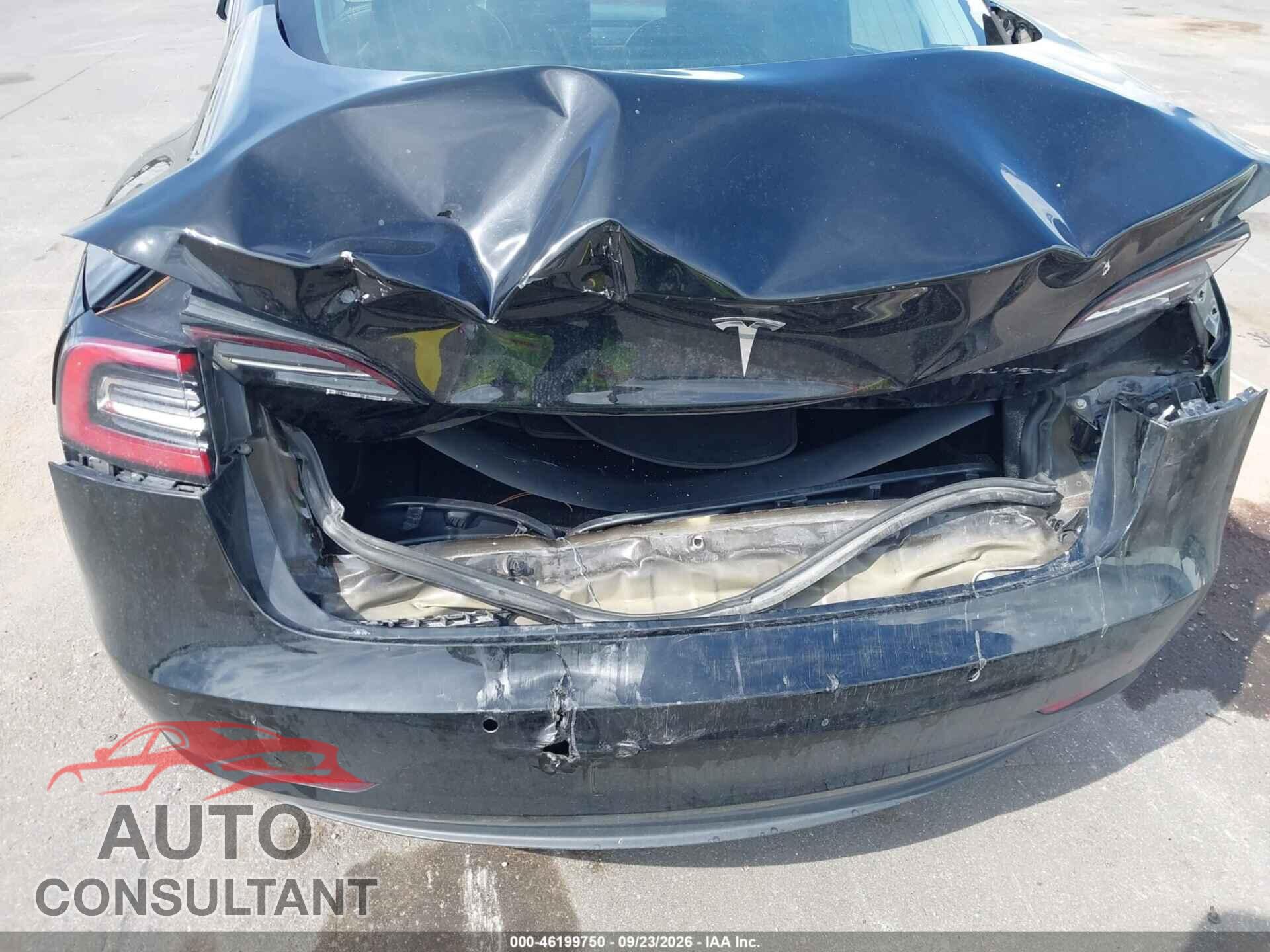 TESLA MODEL 3 2019 - 5YJ3E1EB2KF385385
