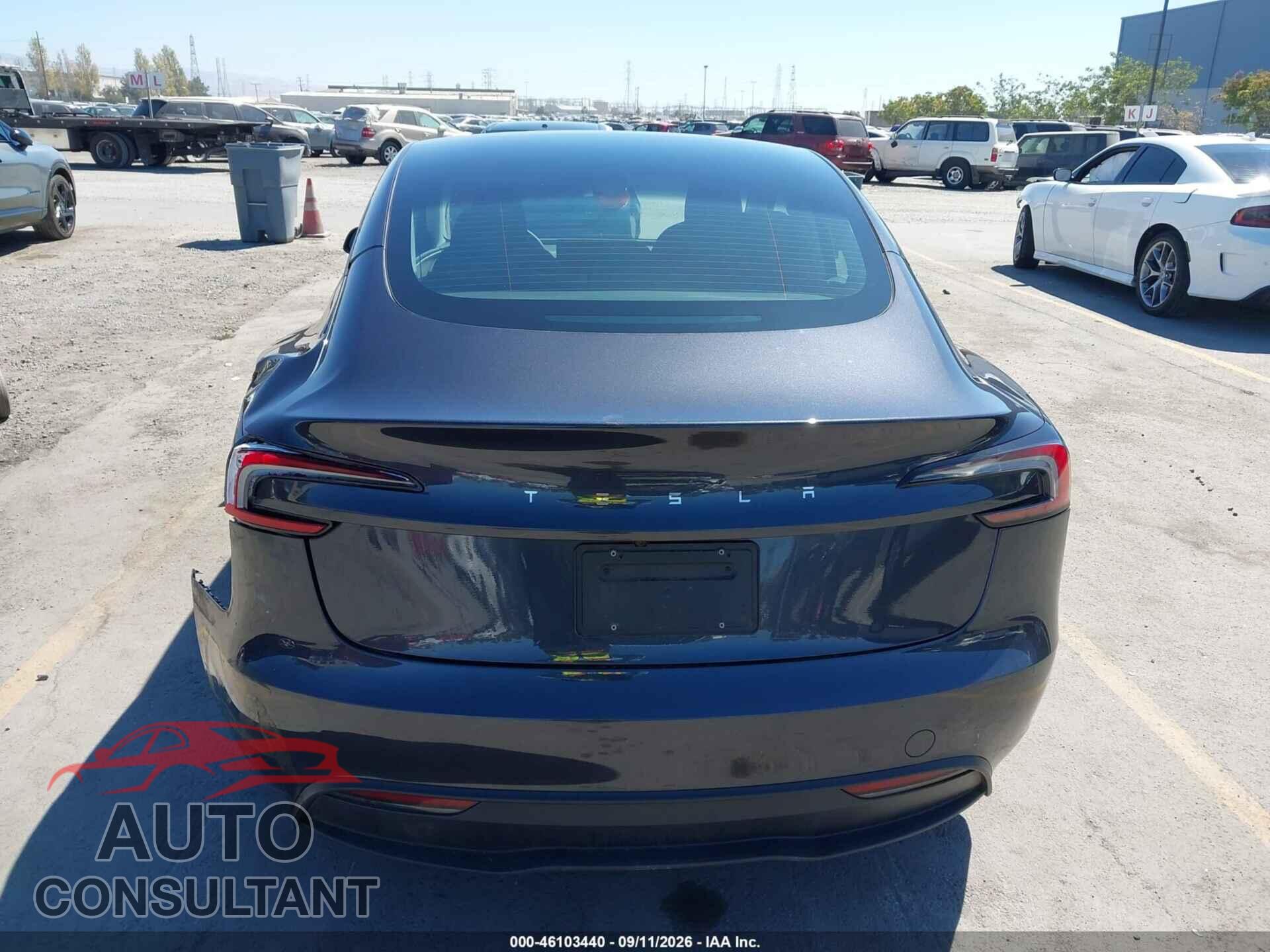 TESLA MODEL 3 2025 - 5YJ3E1EA2SF920724